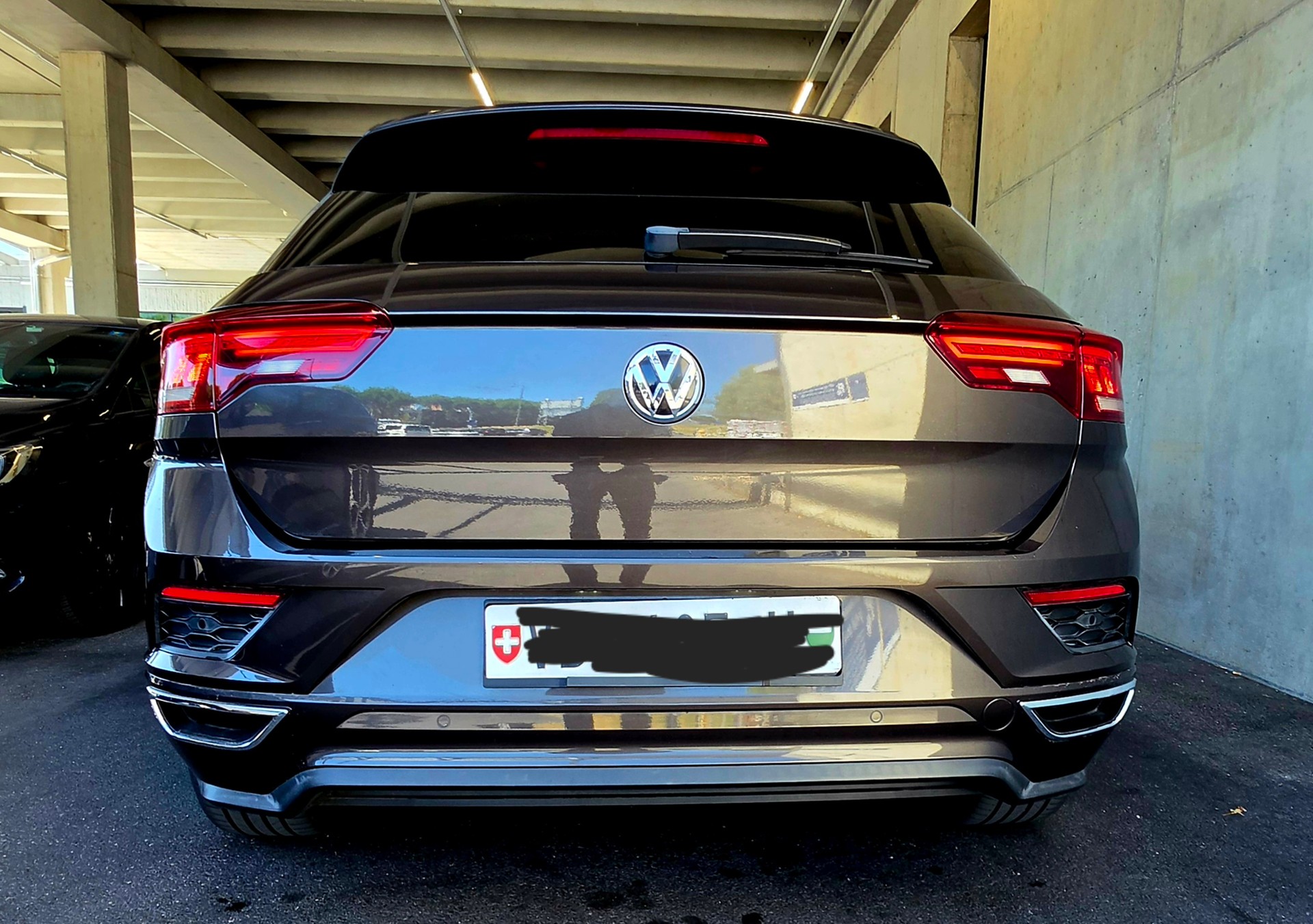 VW T-Roc 2.0 TSI Sport DSG 4Motion-image-3