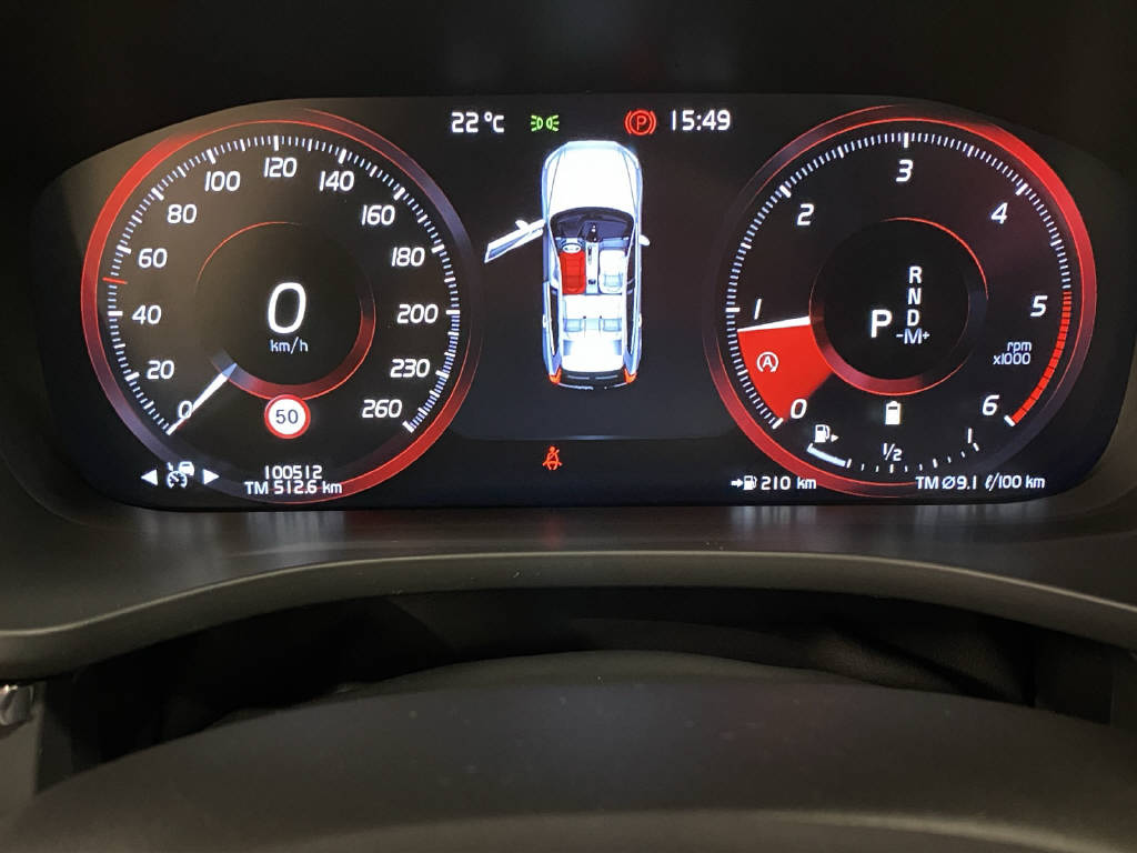 VOLVO XC60 2.0 B5 MH R-Design AWD-image-7