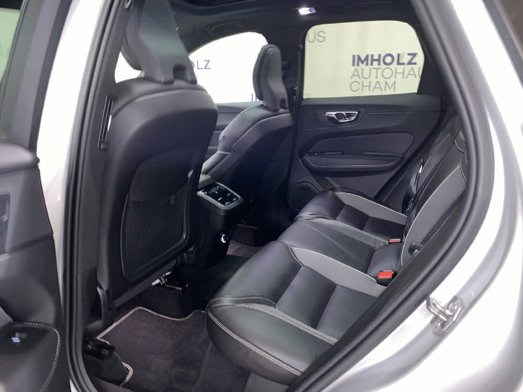 VOLVO XC60 2.0 B5 MH R-Design AWD-image-14