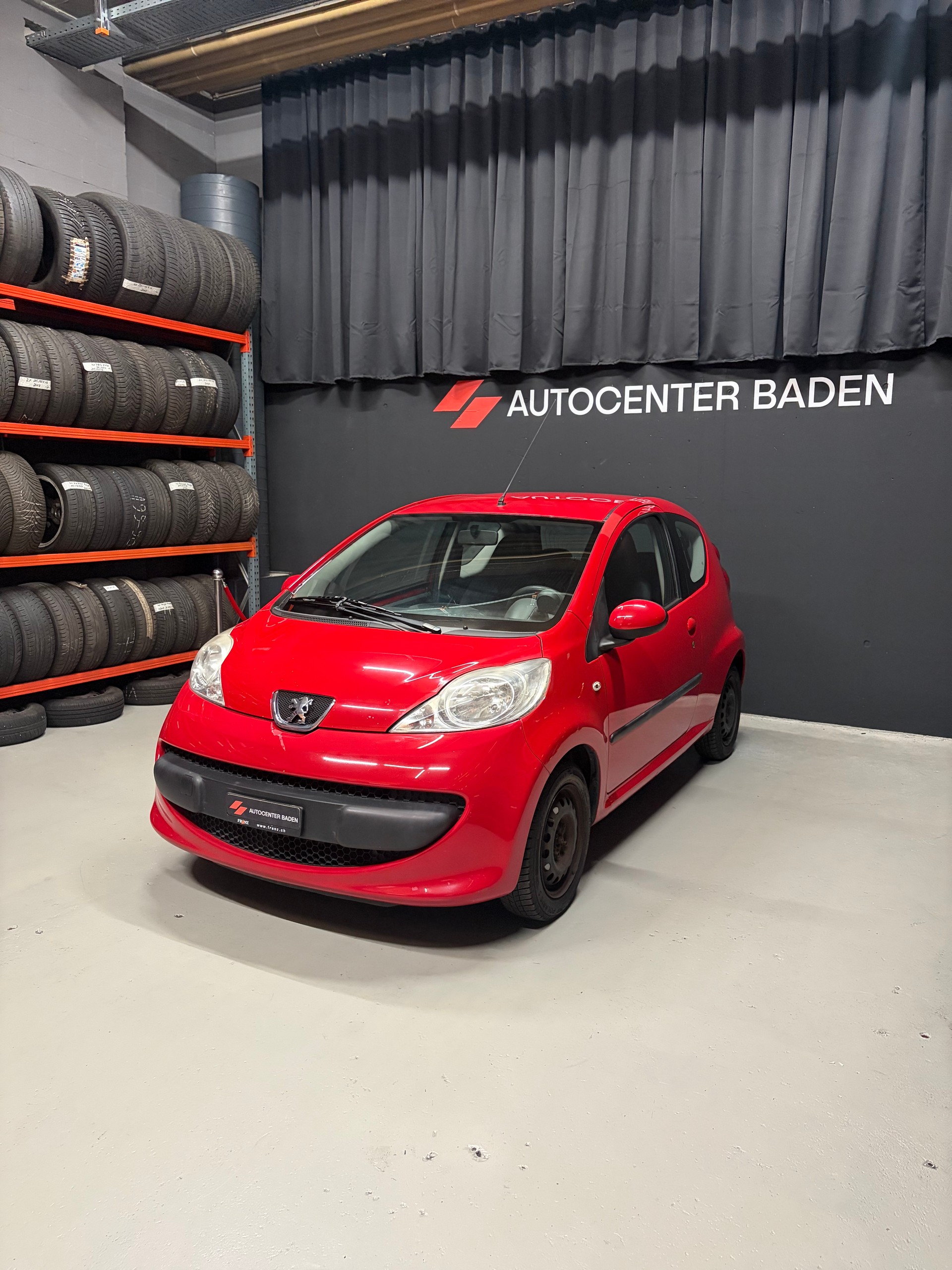 PEUGEOT 107 1.0 Urban-showroom-element-1