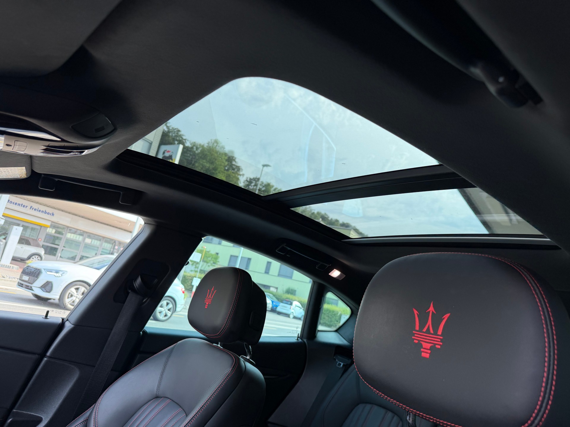 MASERATI Levante S 3.0 V6 Automatica-image-9