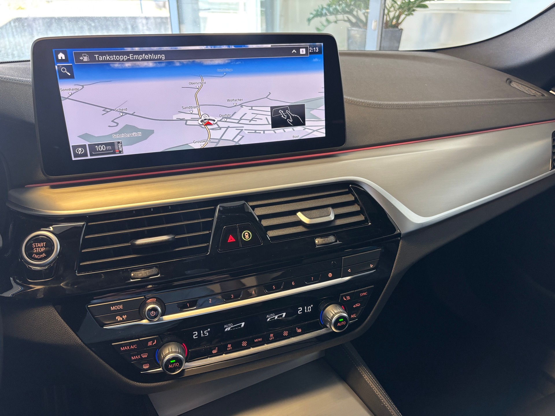 BMW 530d xDrive 48V M Sport Pro Steptronic-image-12