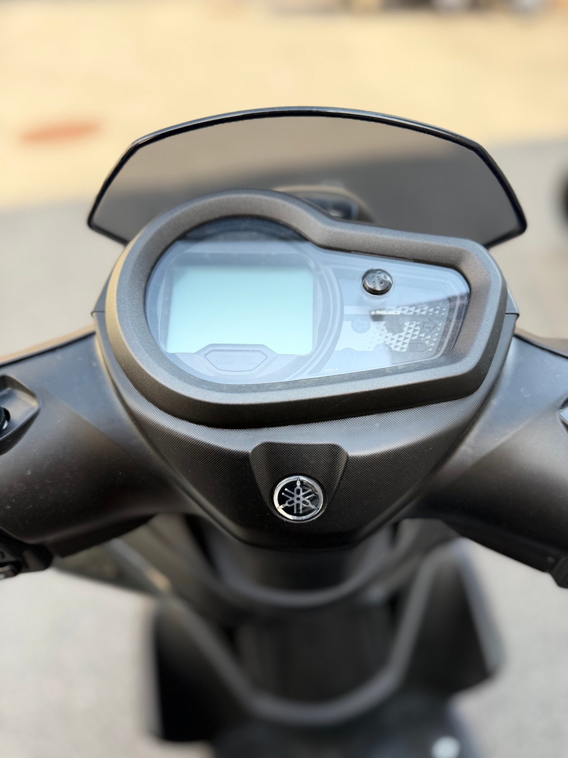 YAMAHA Ray 125-showroom-element-3
