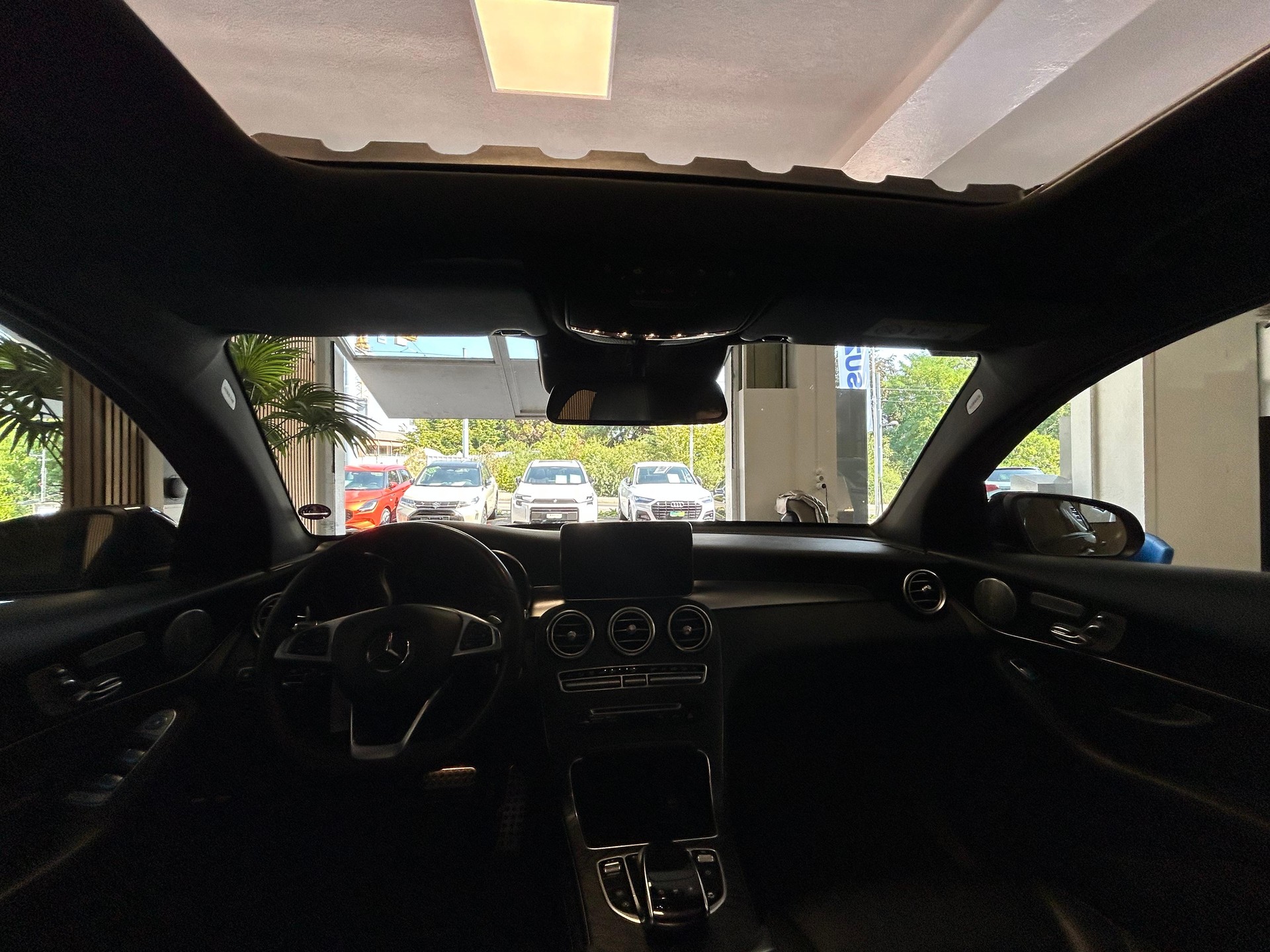 MERCEDES-BENZ GLC 250 AMG Line 4m Coupé-image-8