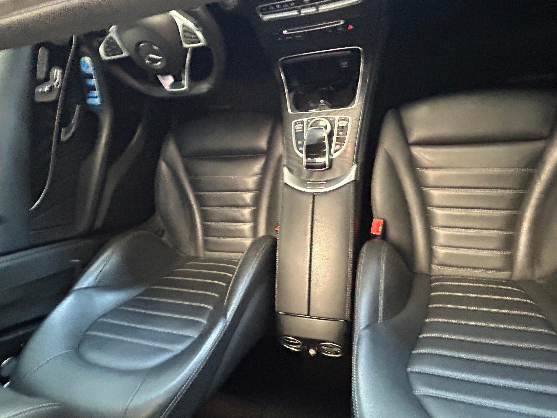 MERCEDES-BENZ GLC 250 AMG Line 4m Coupé-showroom-element-1