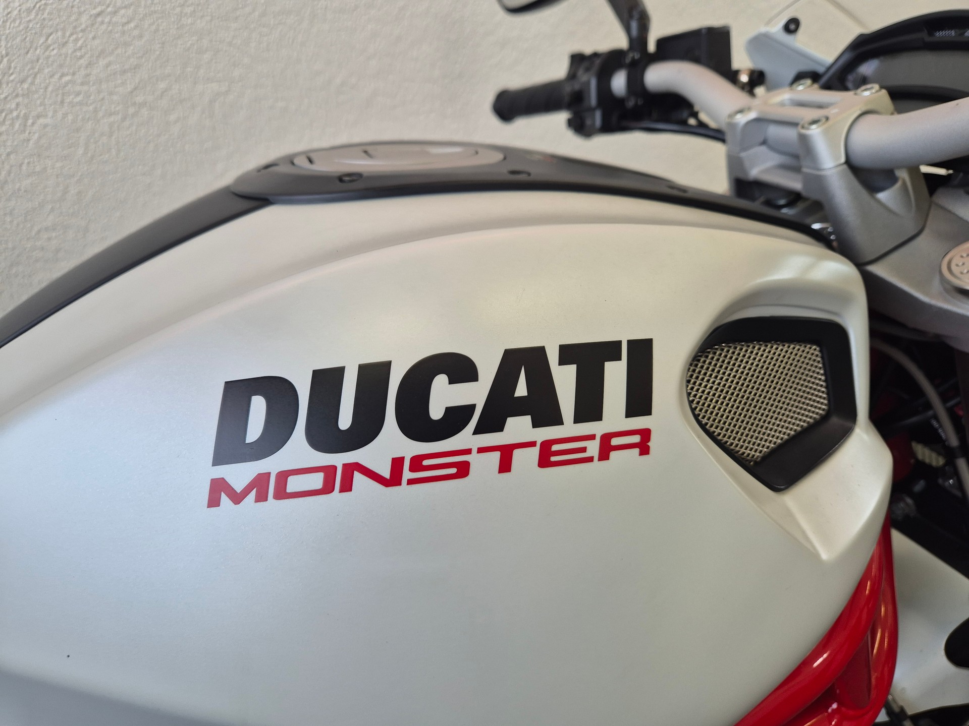 DUCATI Monster 796M ABS-image-8
