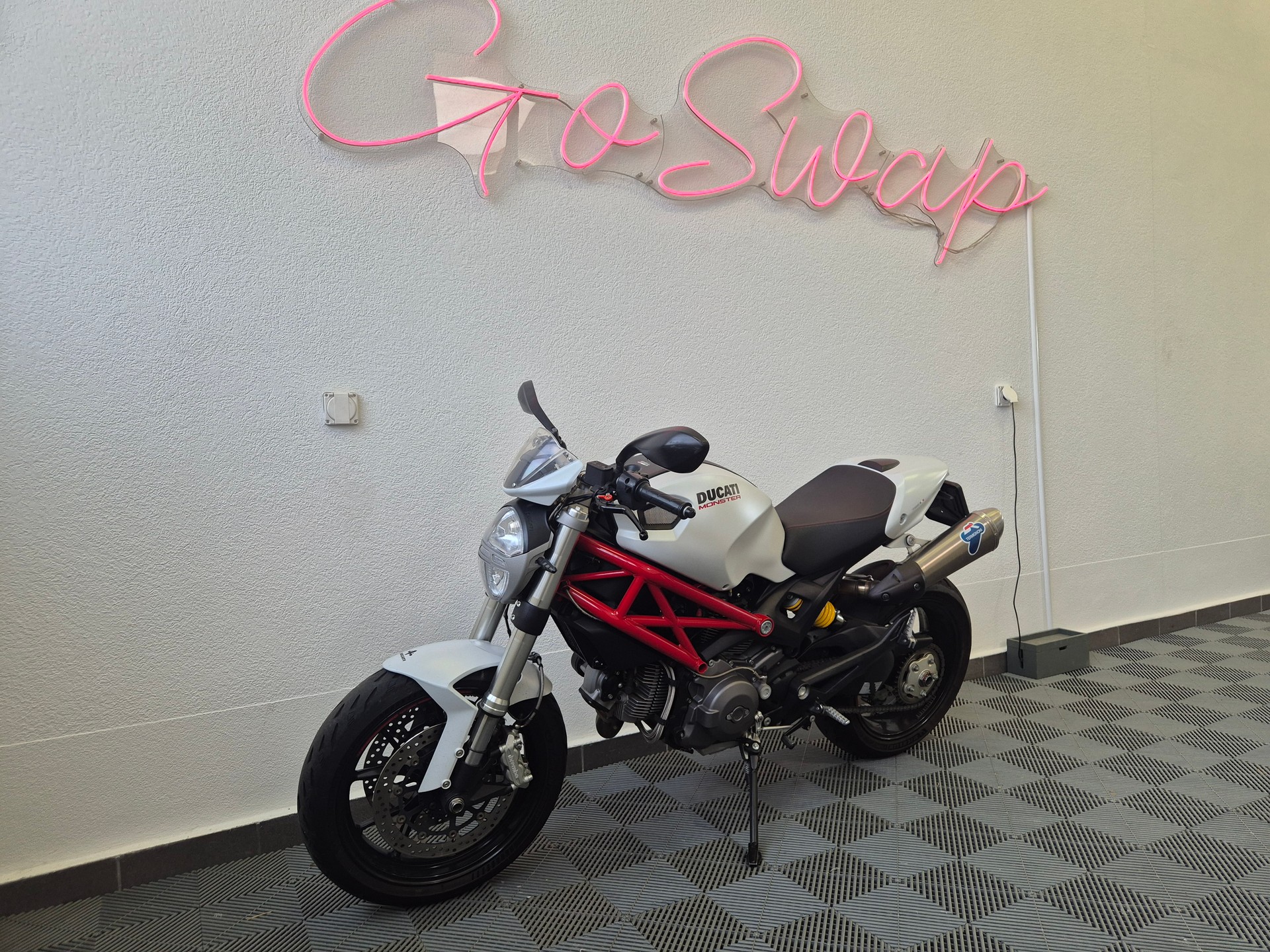DUCATI Monster 796M ABS-image-10