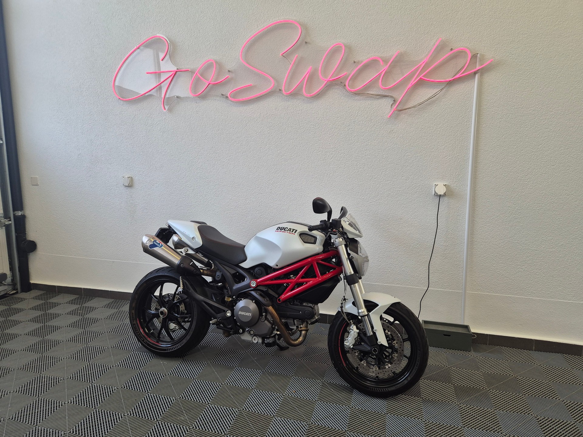 DUCATI Monster 796M ABS-image-0