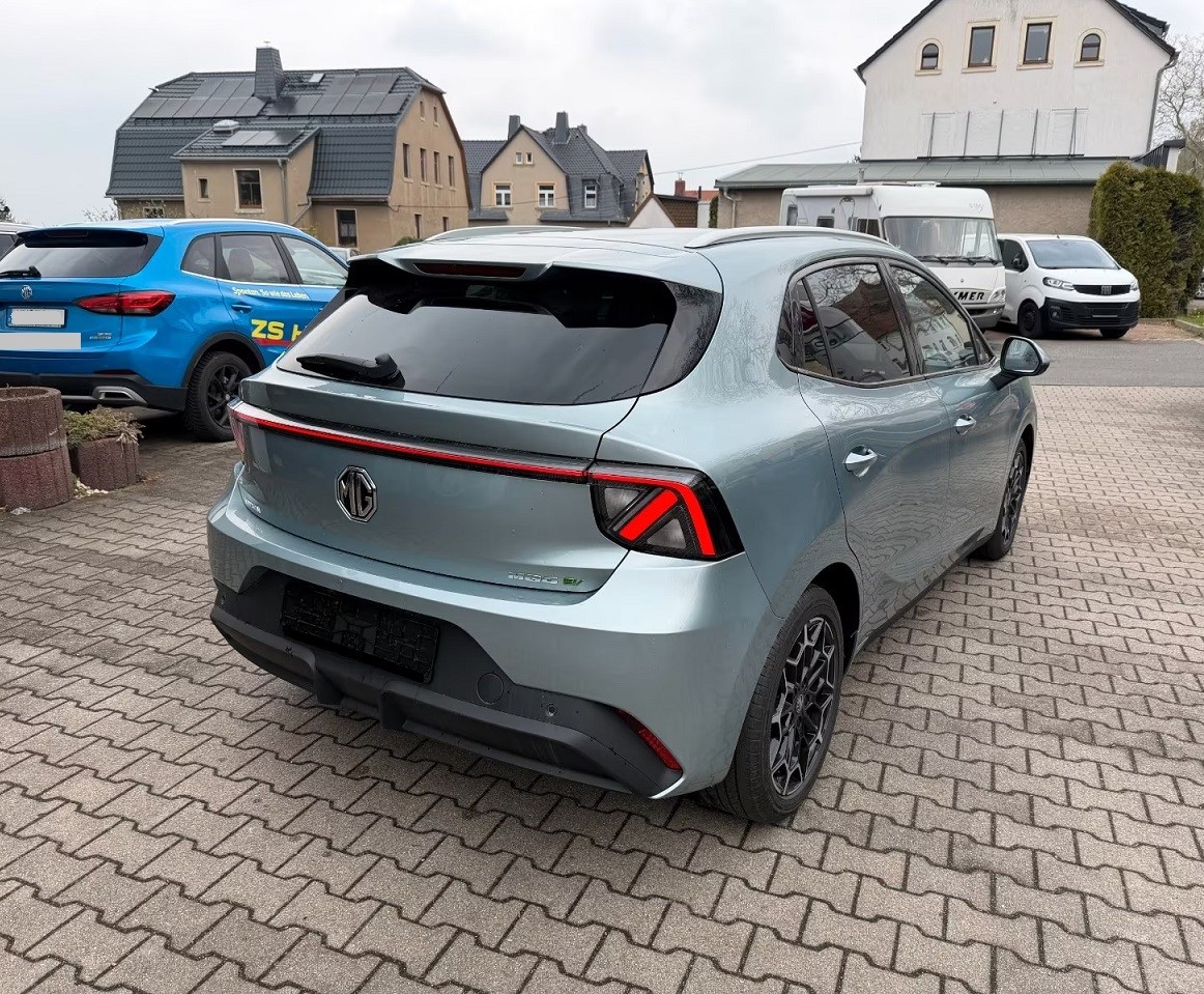 MG 4 Urban 54 kWh "Premium" (grosse Batterie)-image-14
