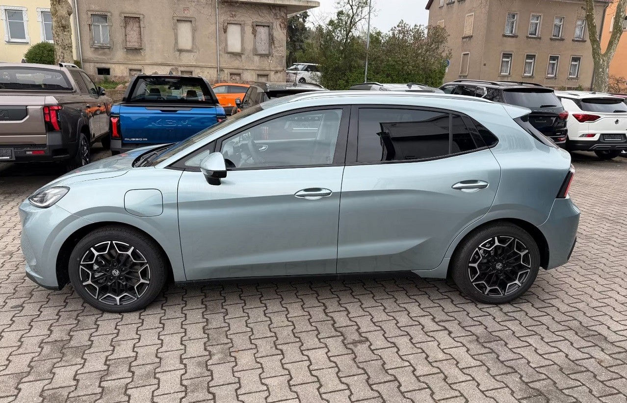 MG 4 Urban 54 kWh "Premium" (grosse Batterie)-image-15