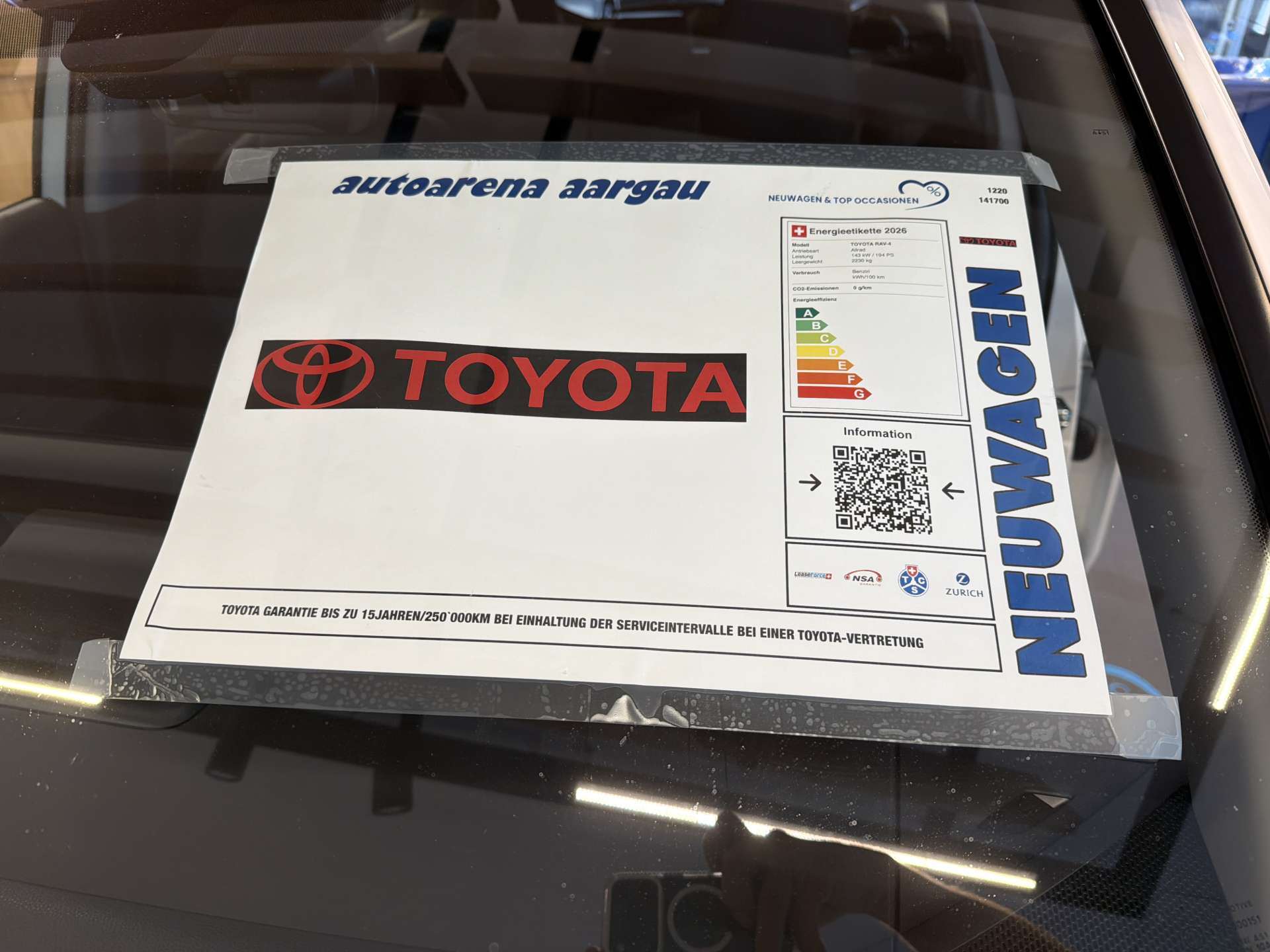 TOYOTA RAV-4 2.5 HSD Trend e-CVT AWD NEUES MODELL Automat-showroom-element-3
