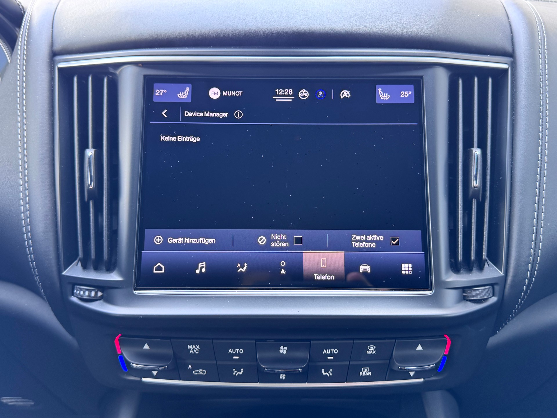 MASERATI Levante 3.0 V6 Modena+Automat+4x4+LED Scheinwerfer+Leder+Sitzheizung+ACC+360°Kamera+Luftfahrwerk+Getönte Scheiben+Navi+21"ALU+-image-22