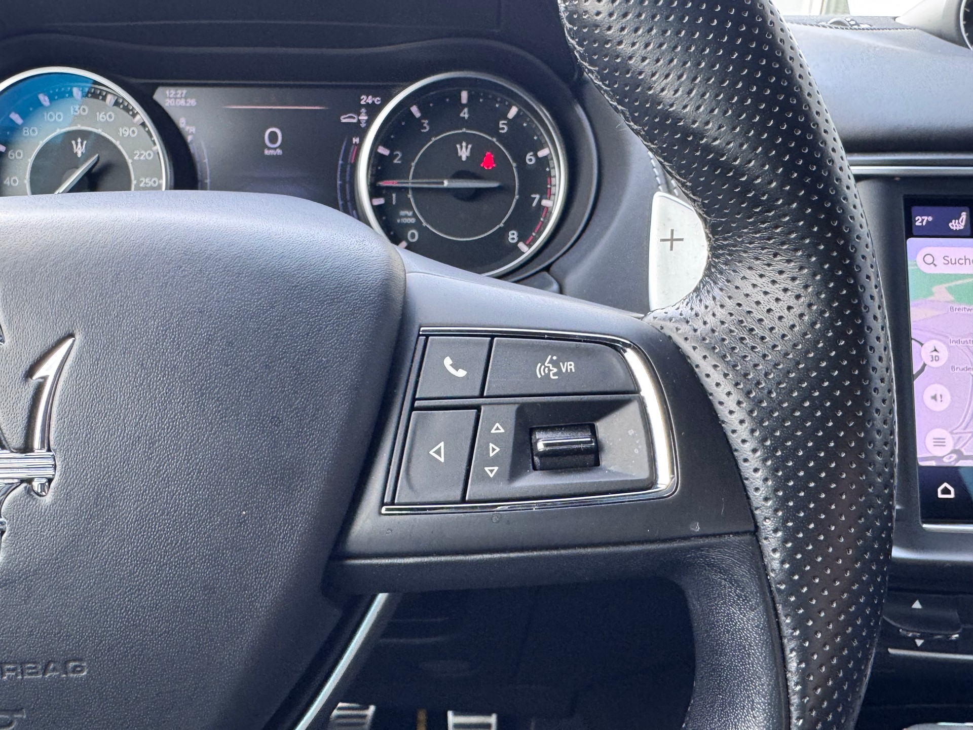 MASERATI Levante 3.0 V6 Modena+Automat+4x4+LED Scheinwerfer+Leder+Sitzheizung+ACC+360°Kamera+Luftfahrwerk+Getönte Scheiben+Navi+21"ALU+-image-15