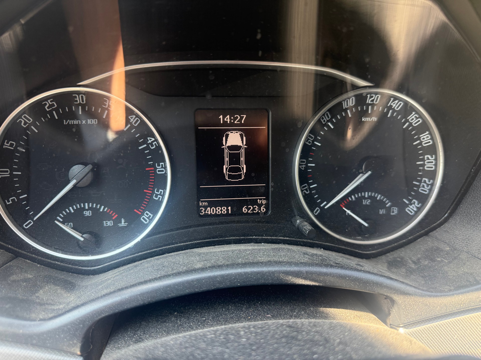SKODA Octavia Combi 2.0 TDI Elegance 4x4-image-6