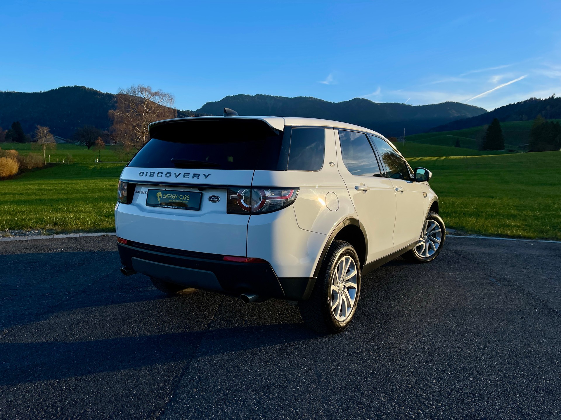 LAND ROVER Discovery Sport 2.0 Si4 SE AT9-showroom-element-2