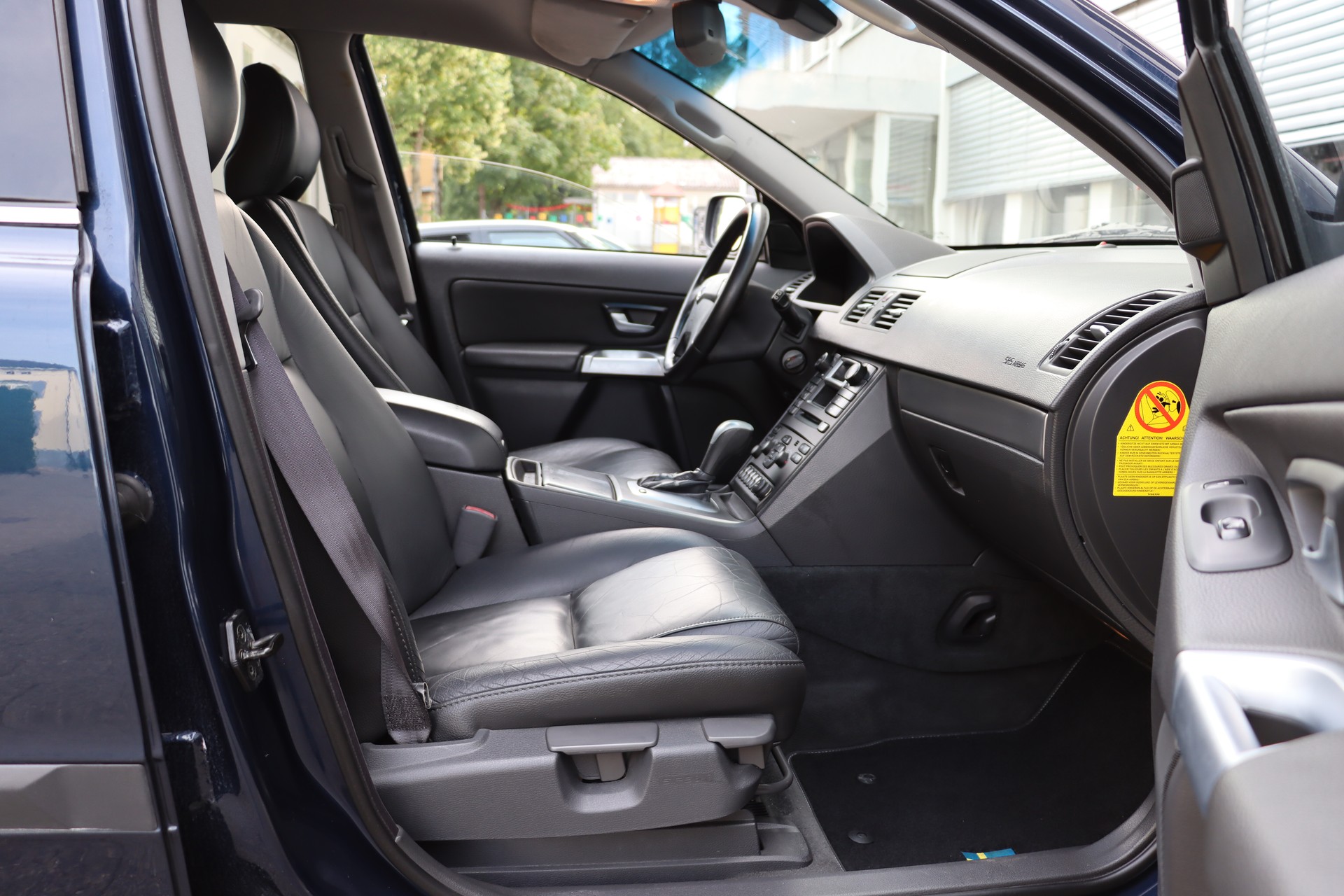 VOLVO XC90 2.5T AWD Geartronic-image-6