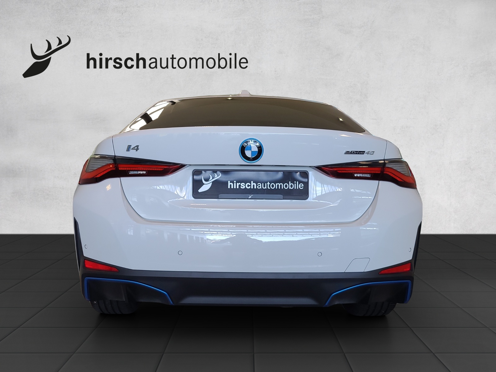 BMW i4 eDrive 40-showroom-element-2