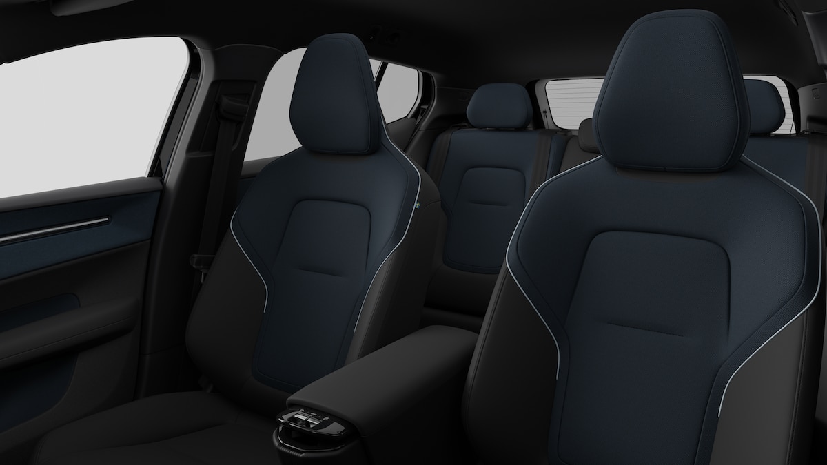 VOLVO EX30 P5 Longe Range XCENTRIC Black Edition-image-10