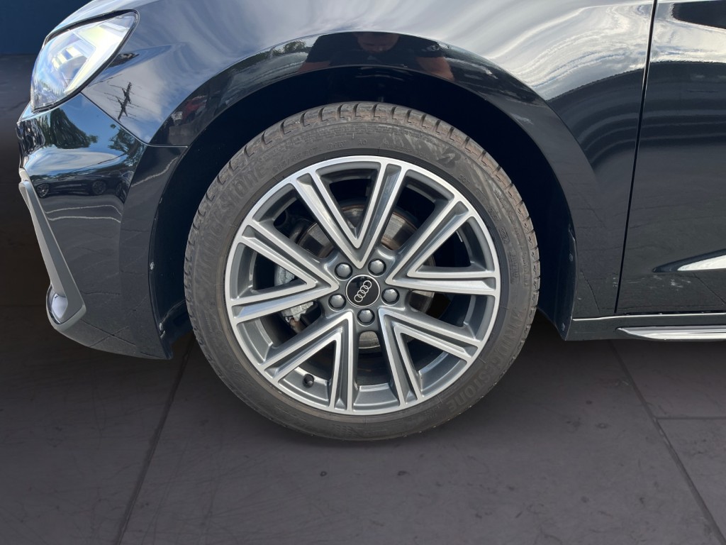 AUDI A1 Sportback 30 TFSI S Line Attraction S-tronic-image-8