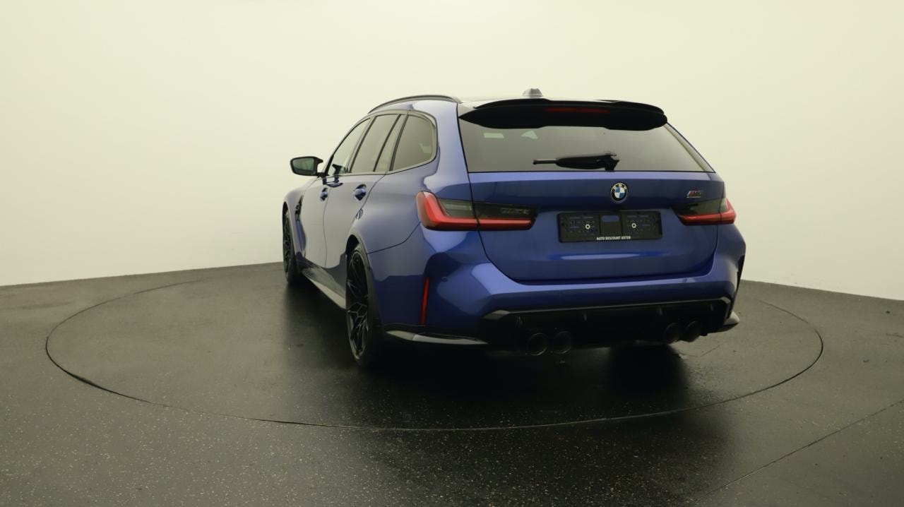 BMW M3 Touring xDrive Competition M-showroom-element-3