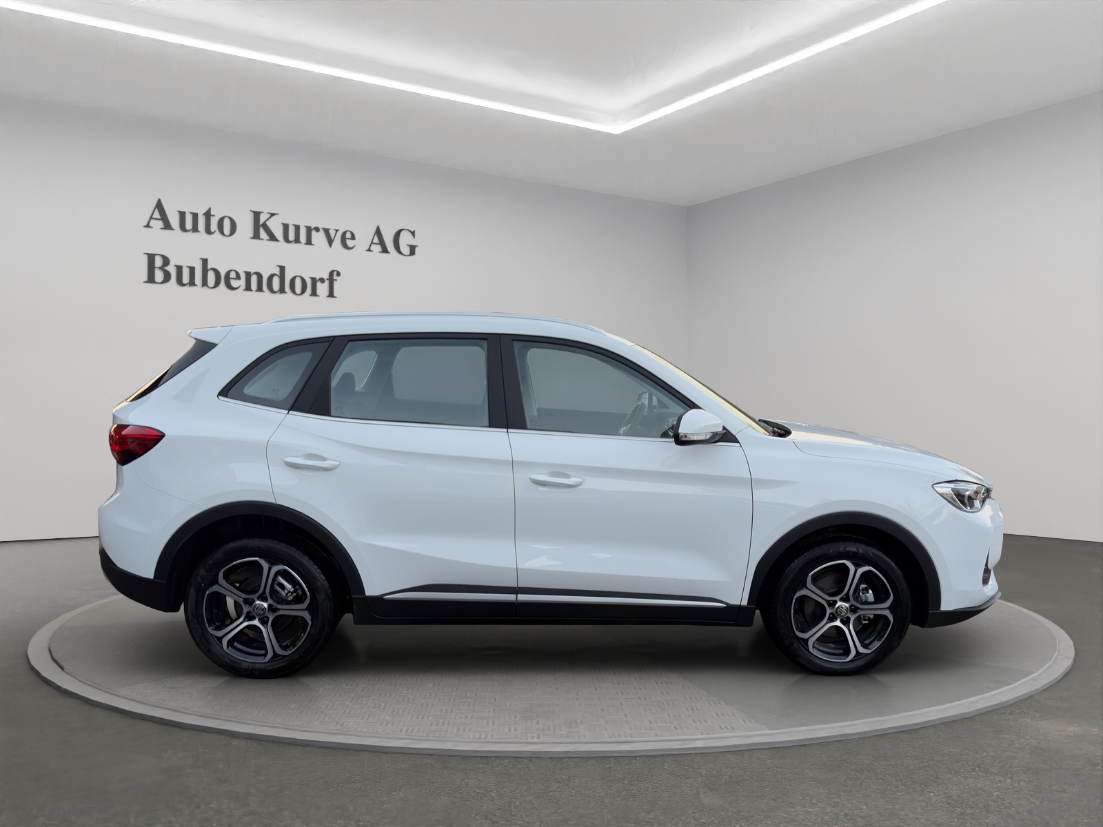 MG ZS 1.5 Hybrid+ Luxury-showroom-element-1