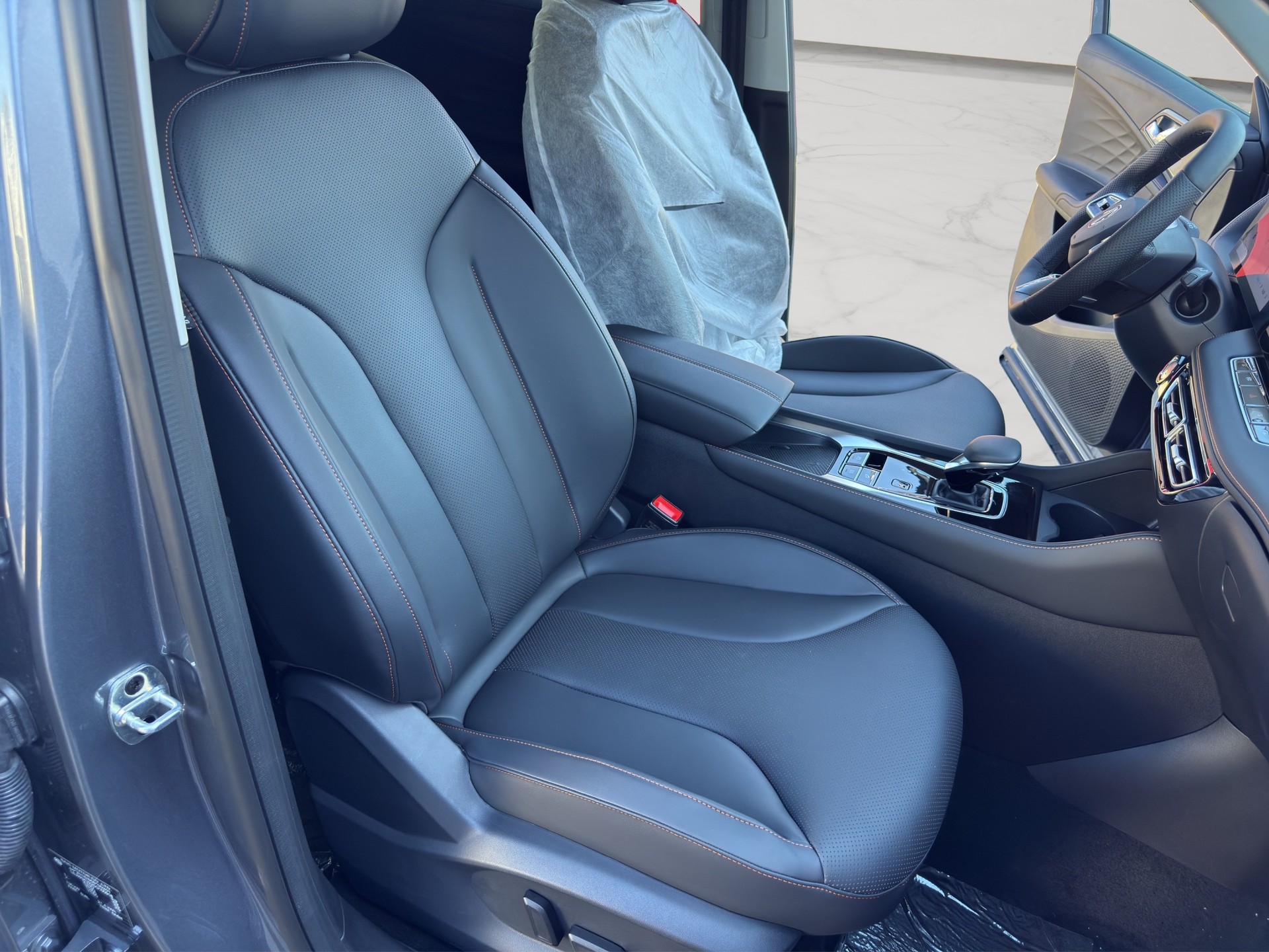 MG HS 1.5 T PHEV Luxury-image-8