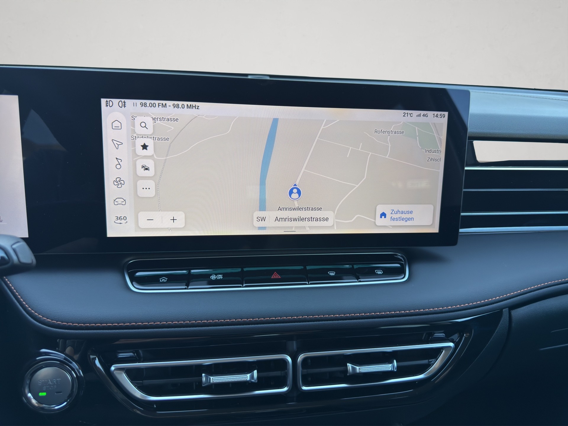 MG HS 1.5 T PHEV Luxury-image-11