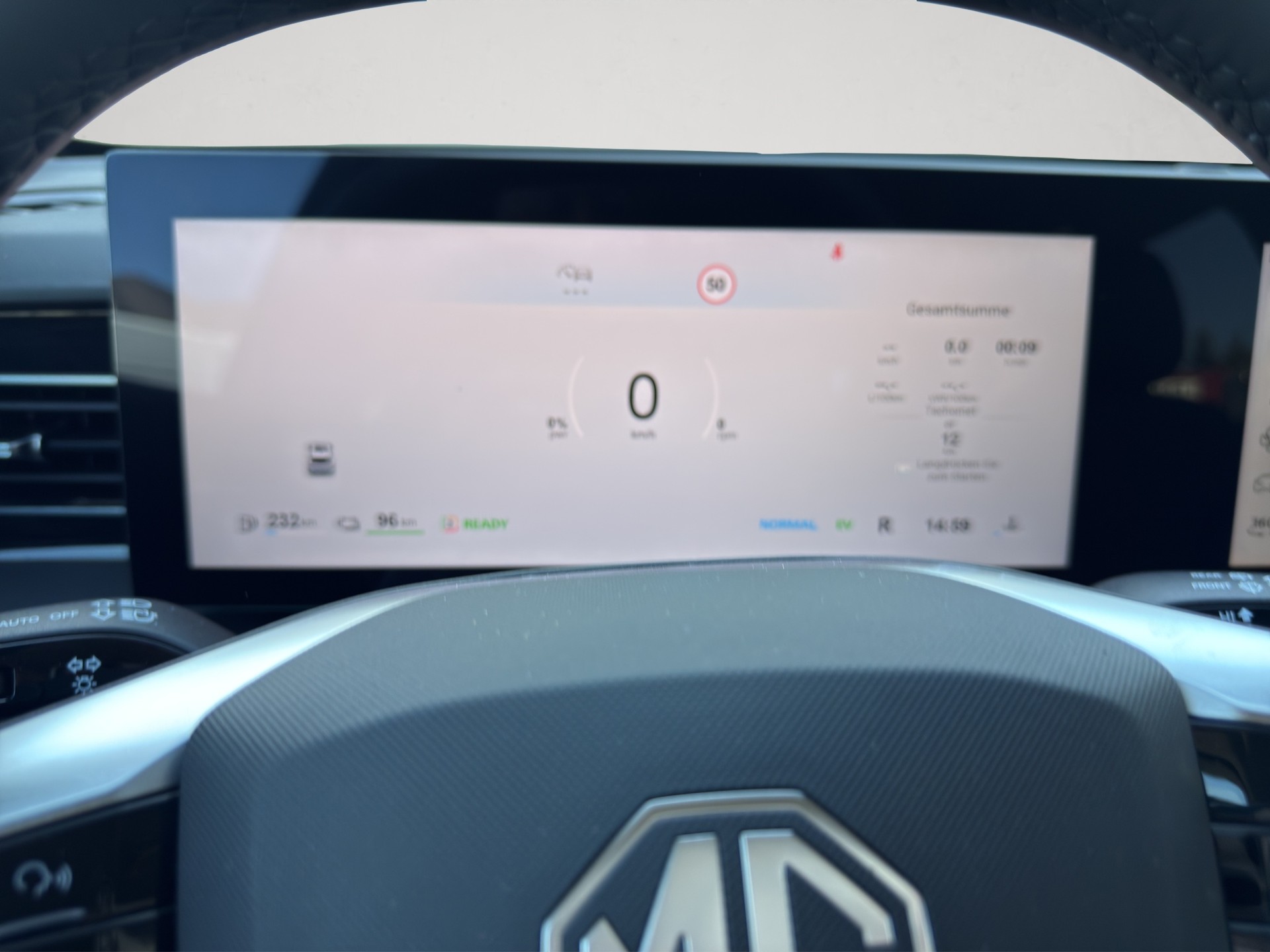 MG HS 1.5 T PHEV Luxury-image-9