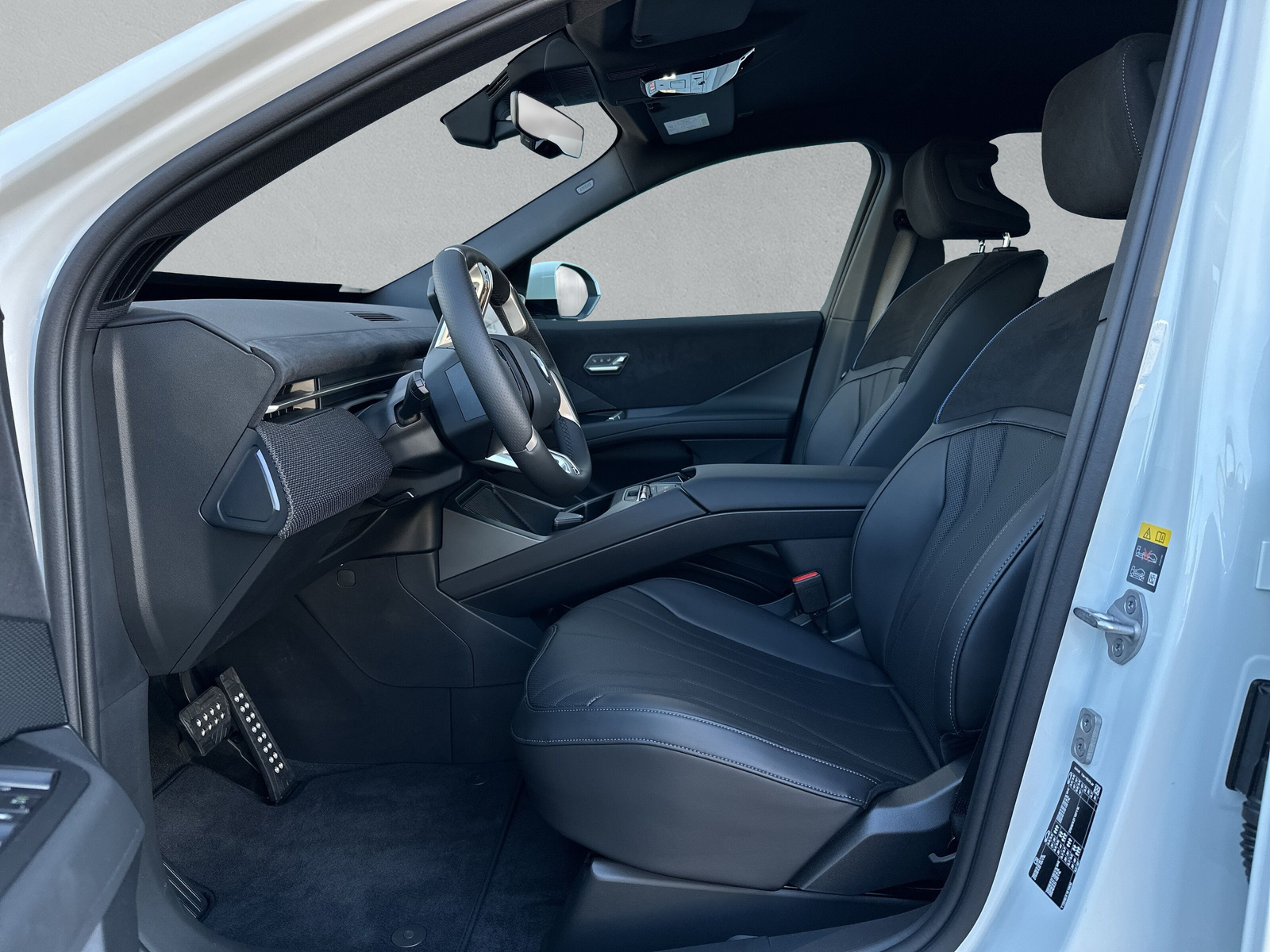 BMW iX3 50 xDrive M Sport-image-10