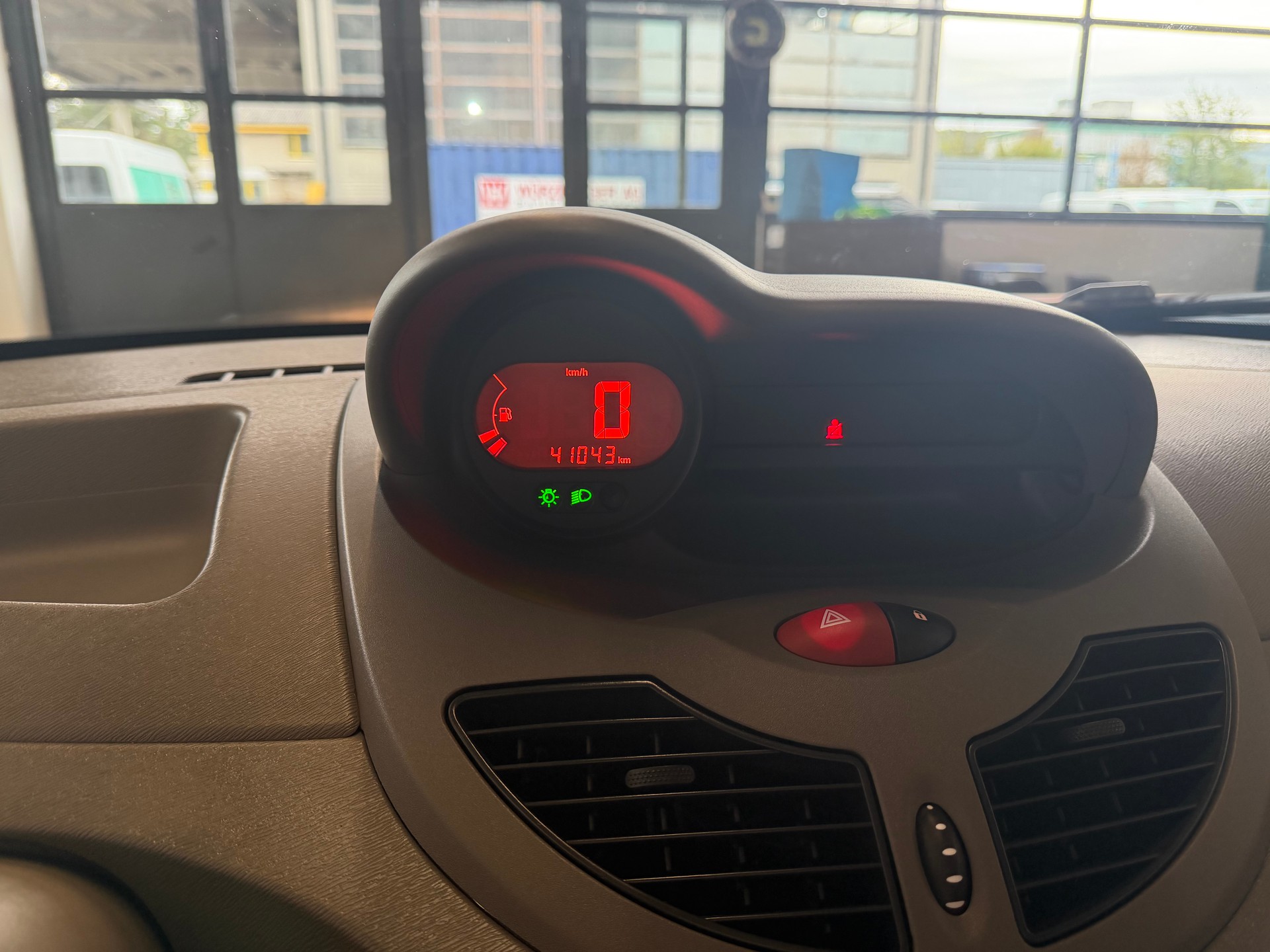 RENAULT Twingo 1.2 Expression-image-10
