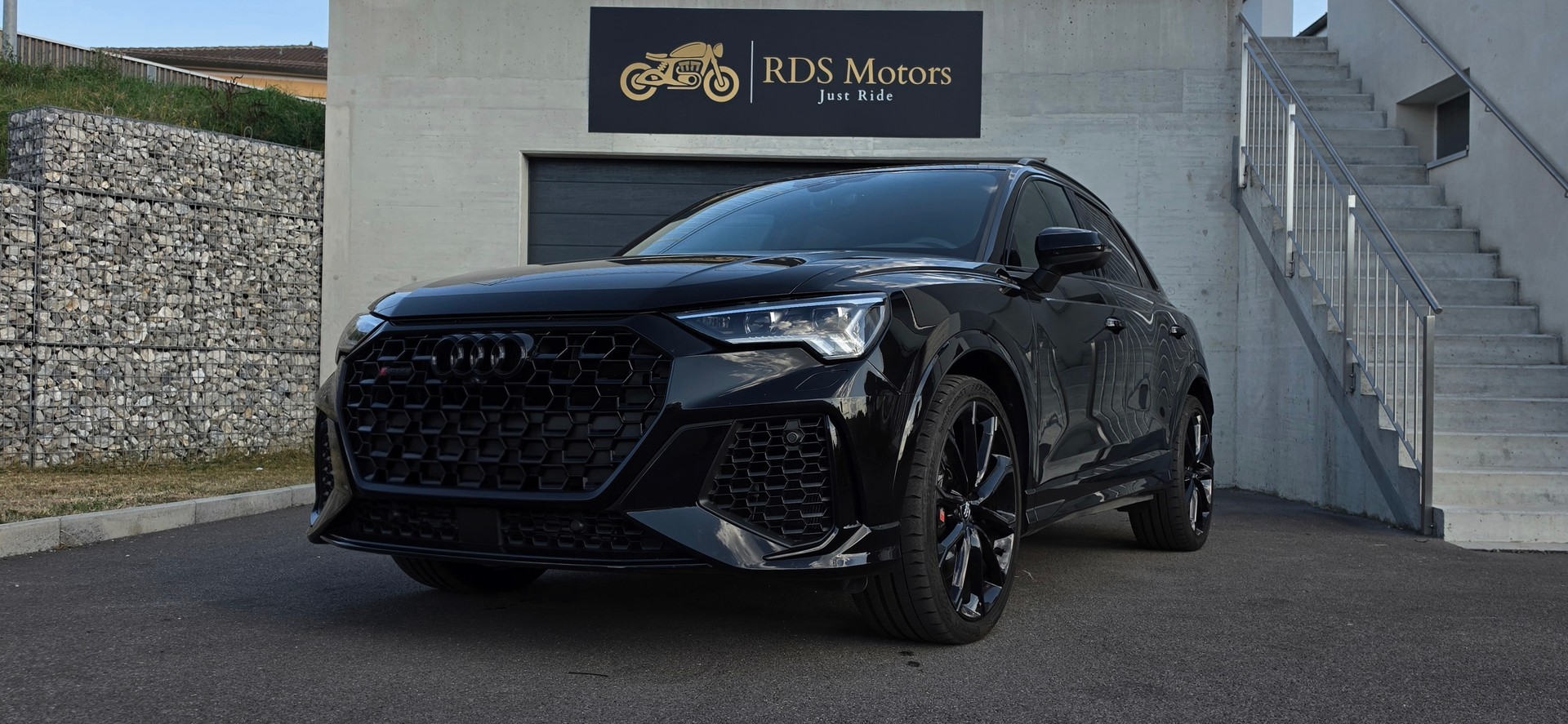 AUDI RSQ3 2.5 TFSI quattro S tronic 400 ch | Pano | Carbone | Full Black