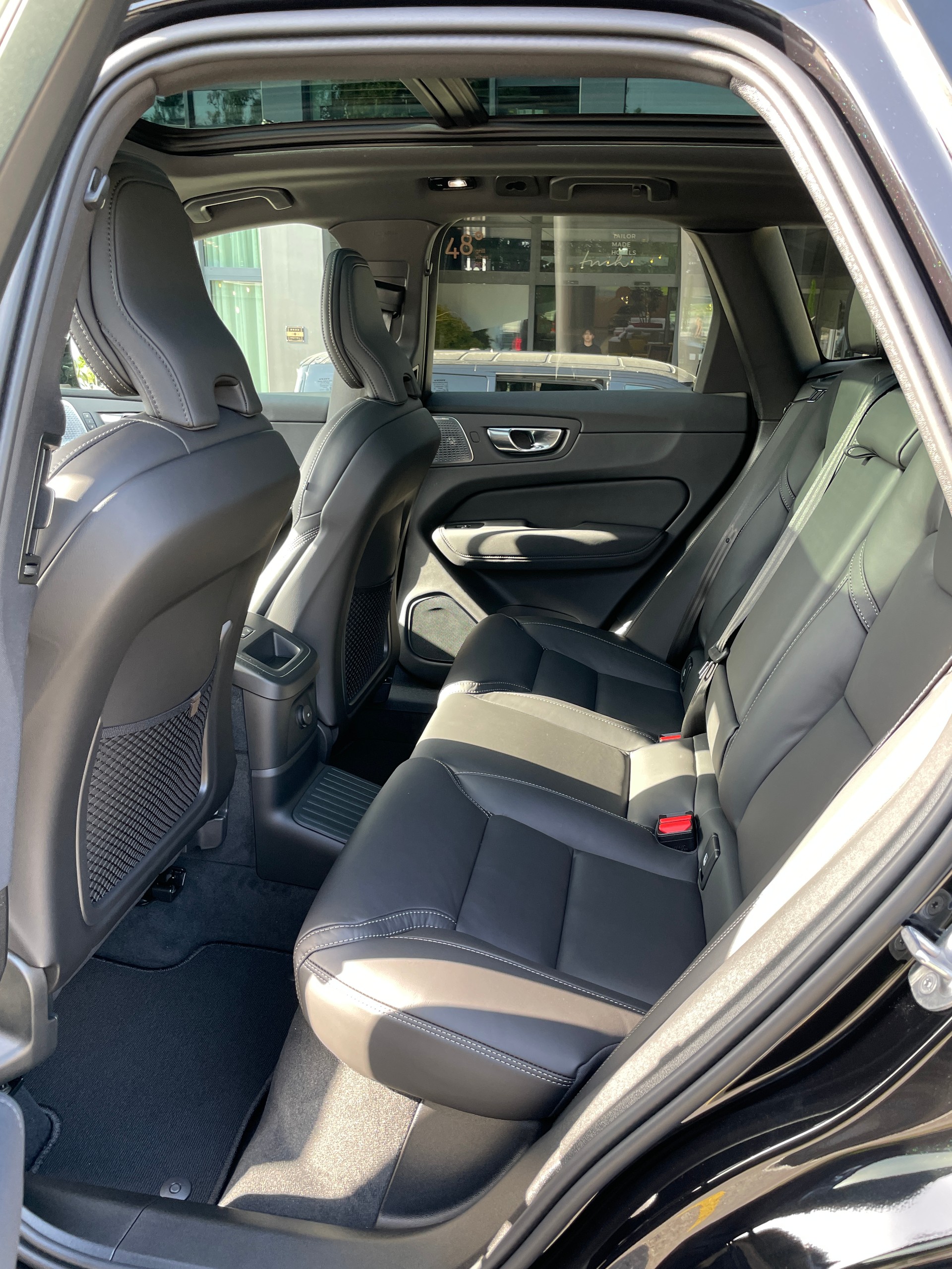VOLVO XC60 T6 eAWD PluginHybrid Black Edition Geartronic-image-20