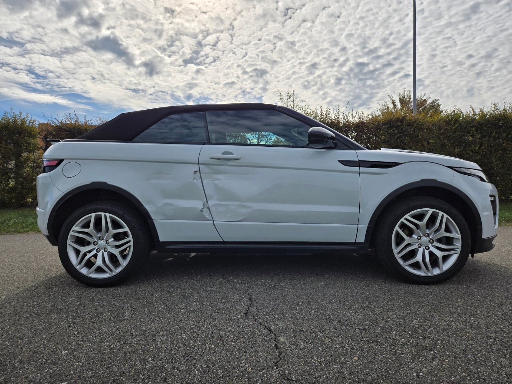 LAND ROVER Range Rover Evoque Convert. 2.0Si4 HSE Dynamic AT9-showroom-element-3