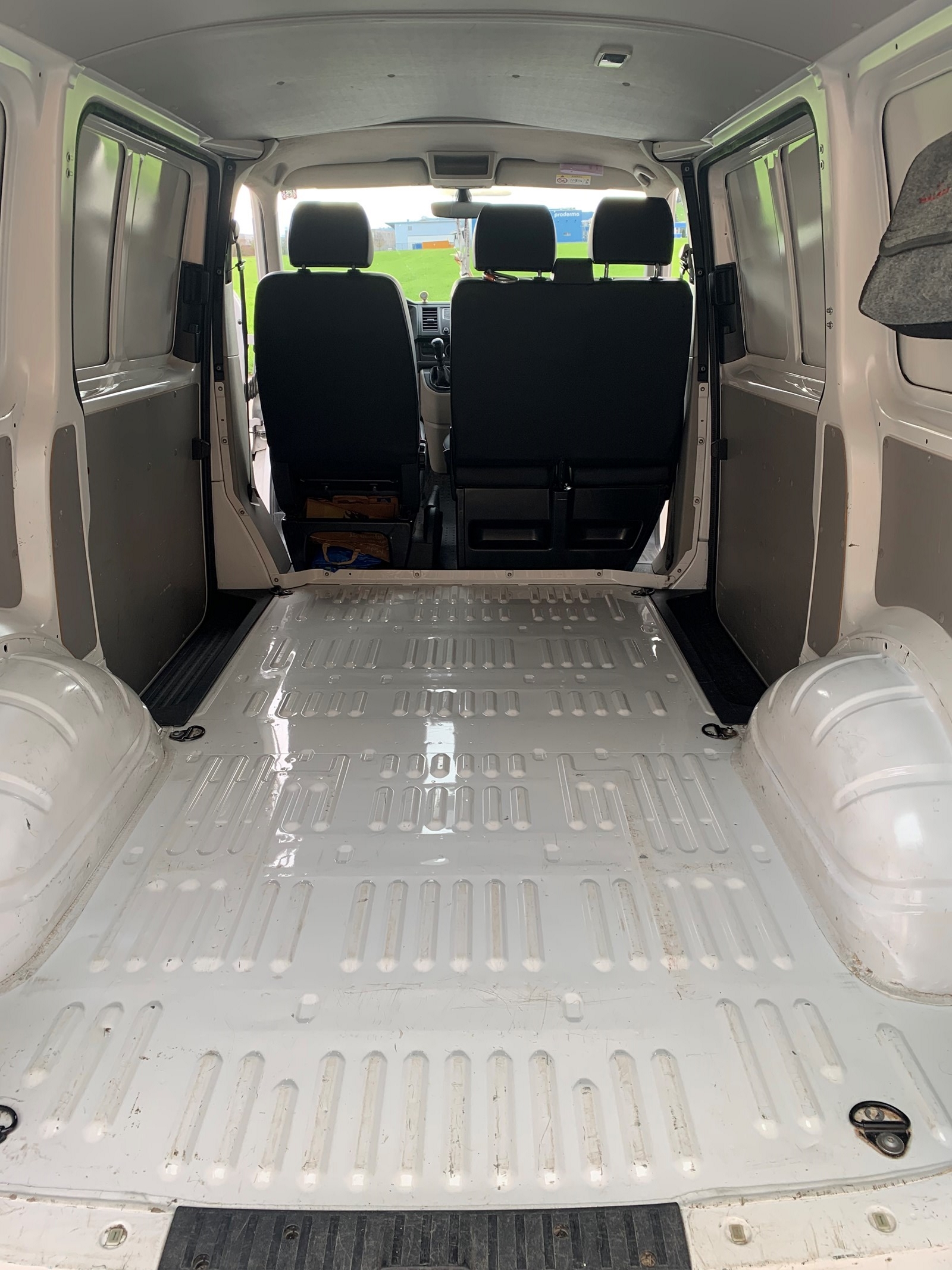 VW T6 2.0 TDI 4Motion-image-10