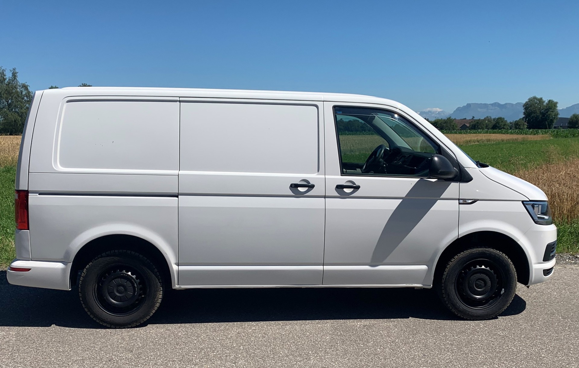 VW T6 2.0 TDI 4Motion-image-1