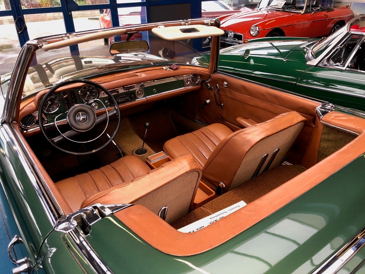 MERCEDES-BENZ SL 230 Pagode-image-8