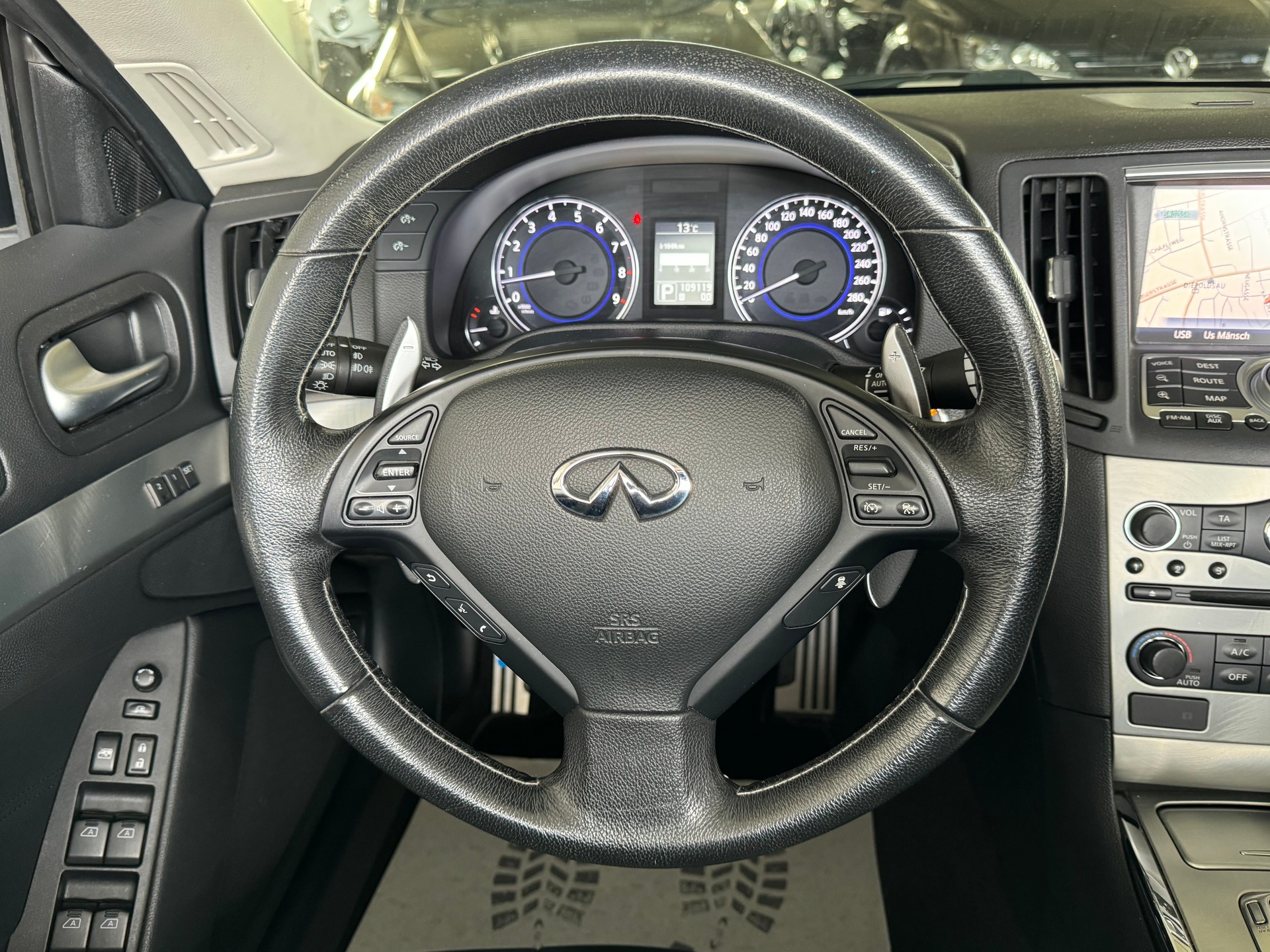 INFINITI G37 Cabrio GT Premium Automatic-image-28