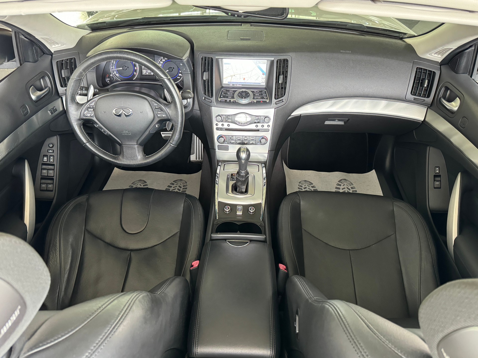INFINITI G37 Cabrio GT Premium Automatic-image-25