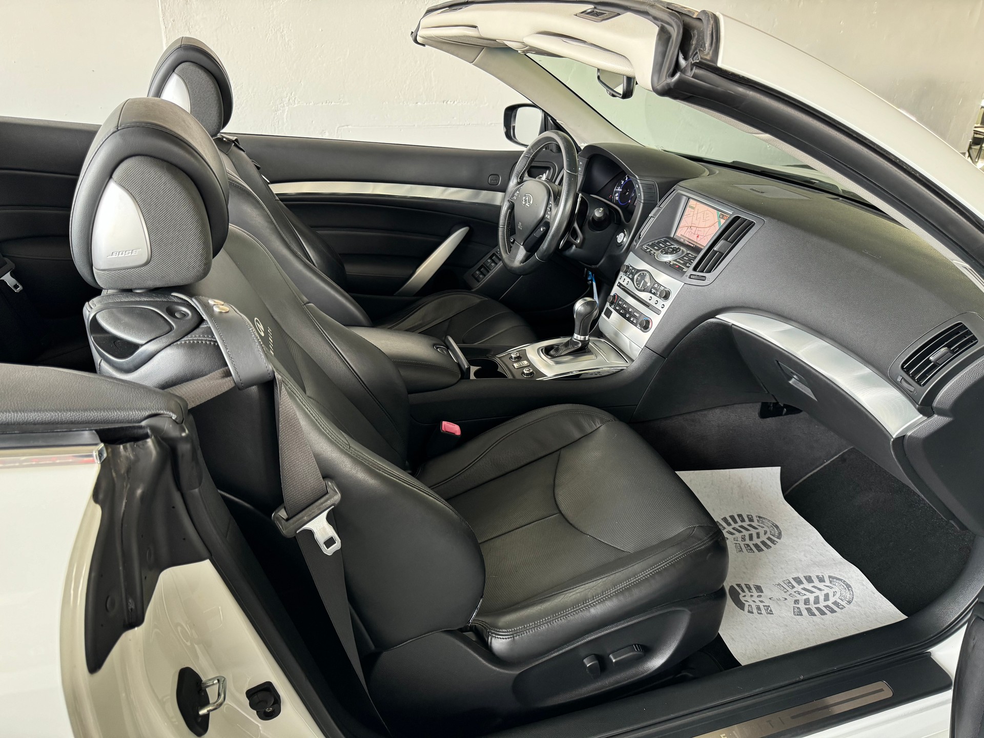 INFINITI G37 Cabrio GT Premium Automatic-image-29