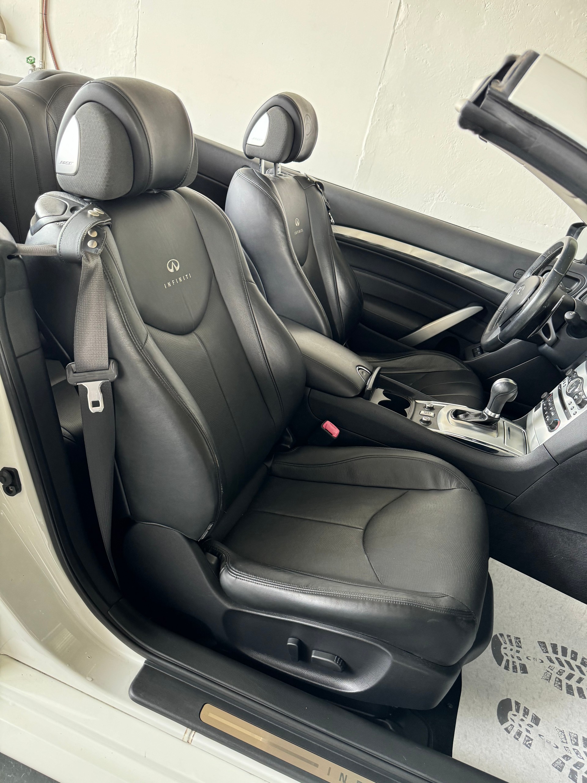 INFINITI G37 Cabrio GT Premium Automatic-image-30