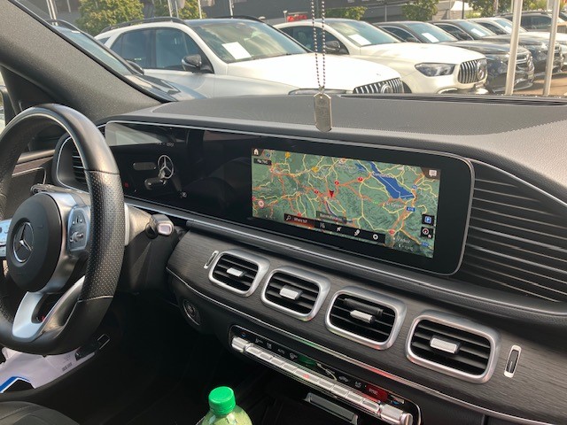 MERCEDES-BENZ GLE 300 d 4Matic AMG Line 9G-Tronic-image-6