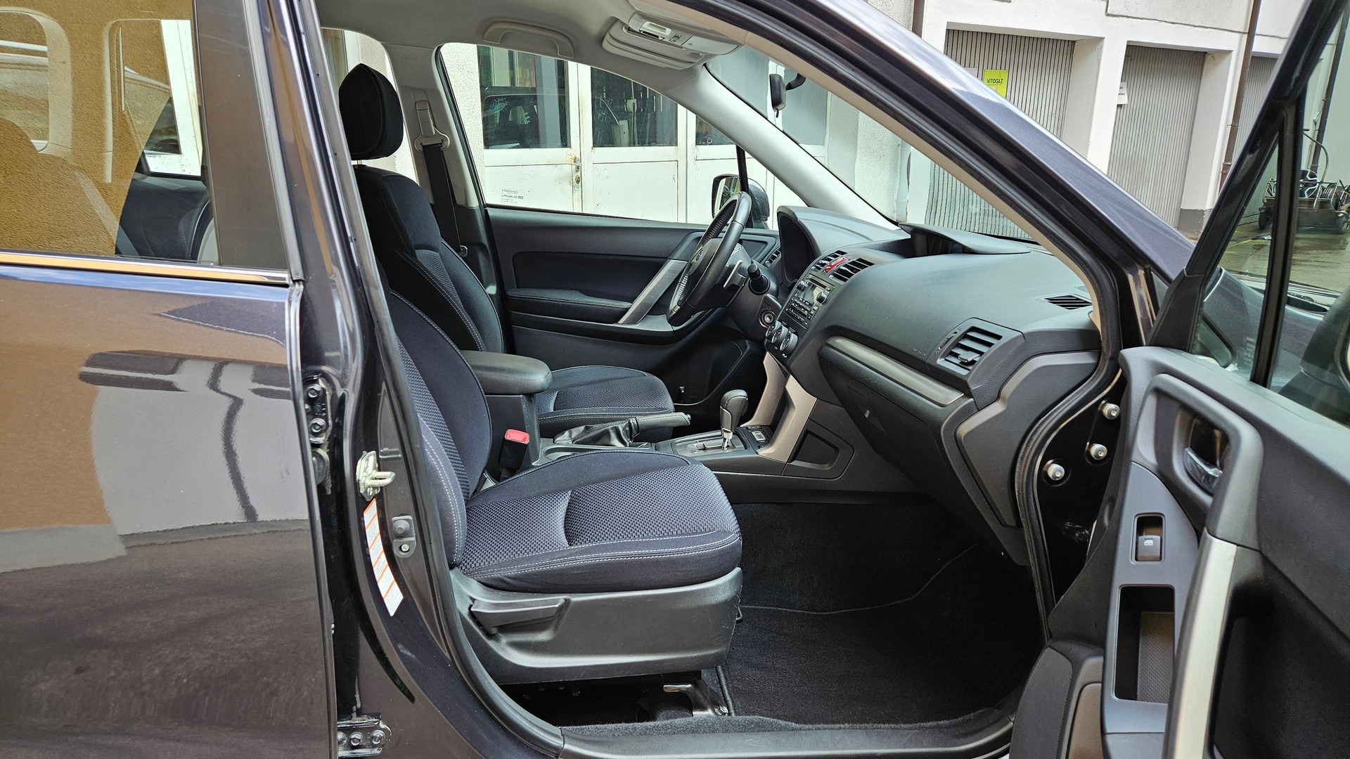 SUBARU Forester 2.0i Advantage Lineartronic-image-8