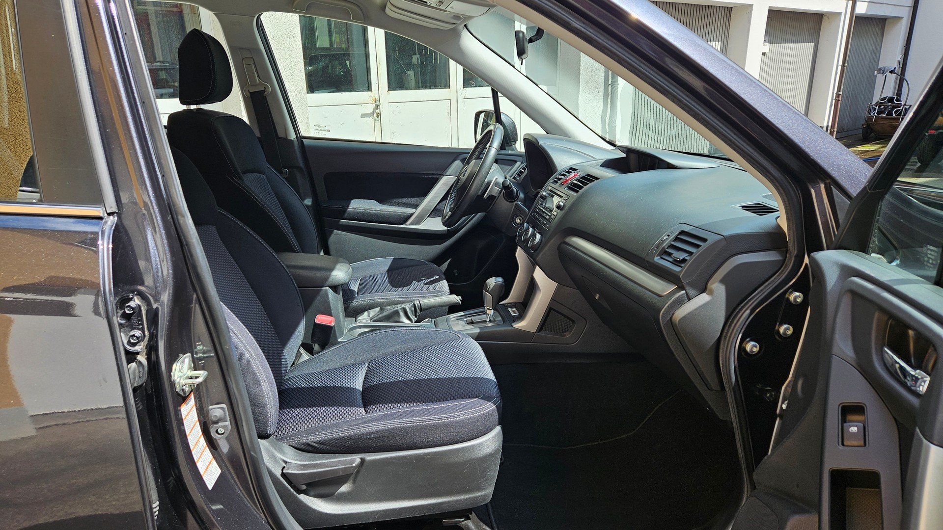 SUBARU Forester 2.0i Advantage Lineartronic-showroom-element-1