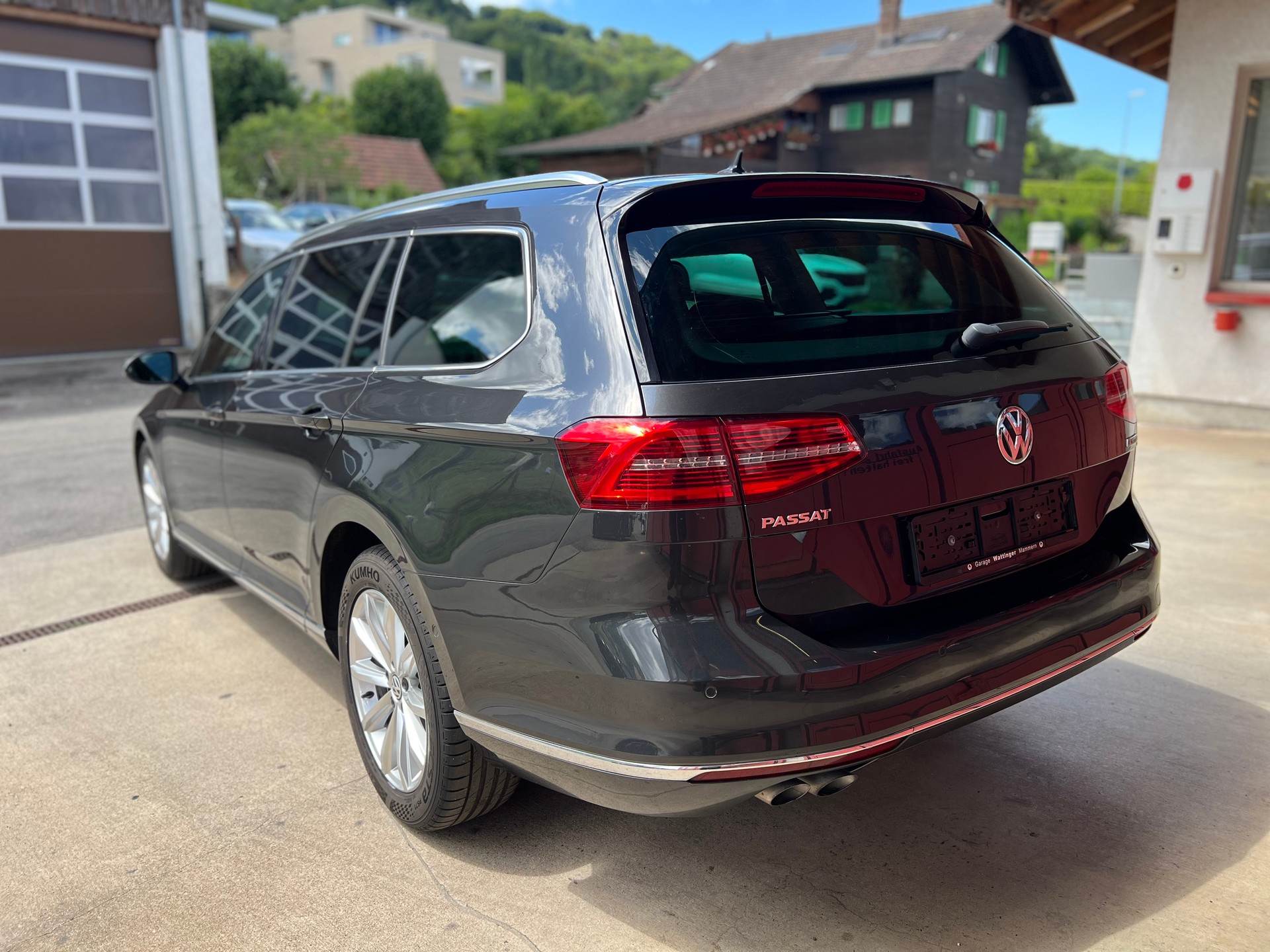 VW Passat Variant 2.0 TDI BMT Highline DSG 4Motion-showroom-element-3