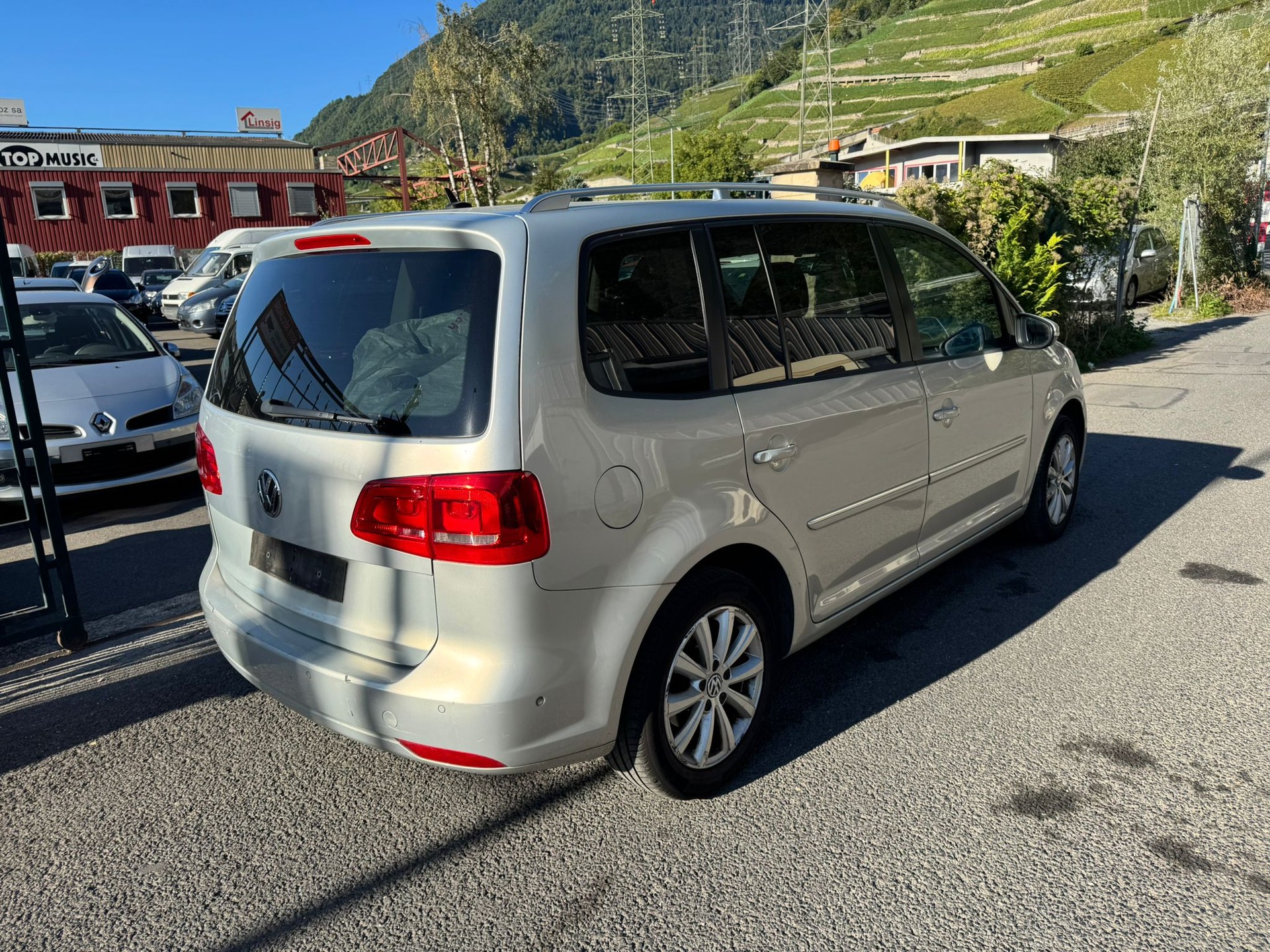 VW Touran 1.4 TSI Highline-image-3