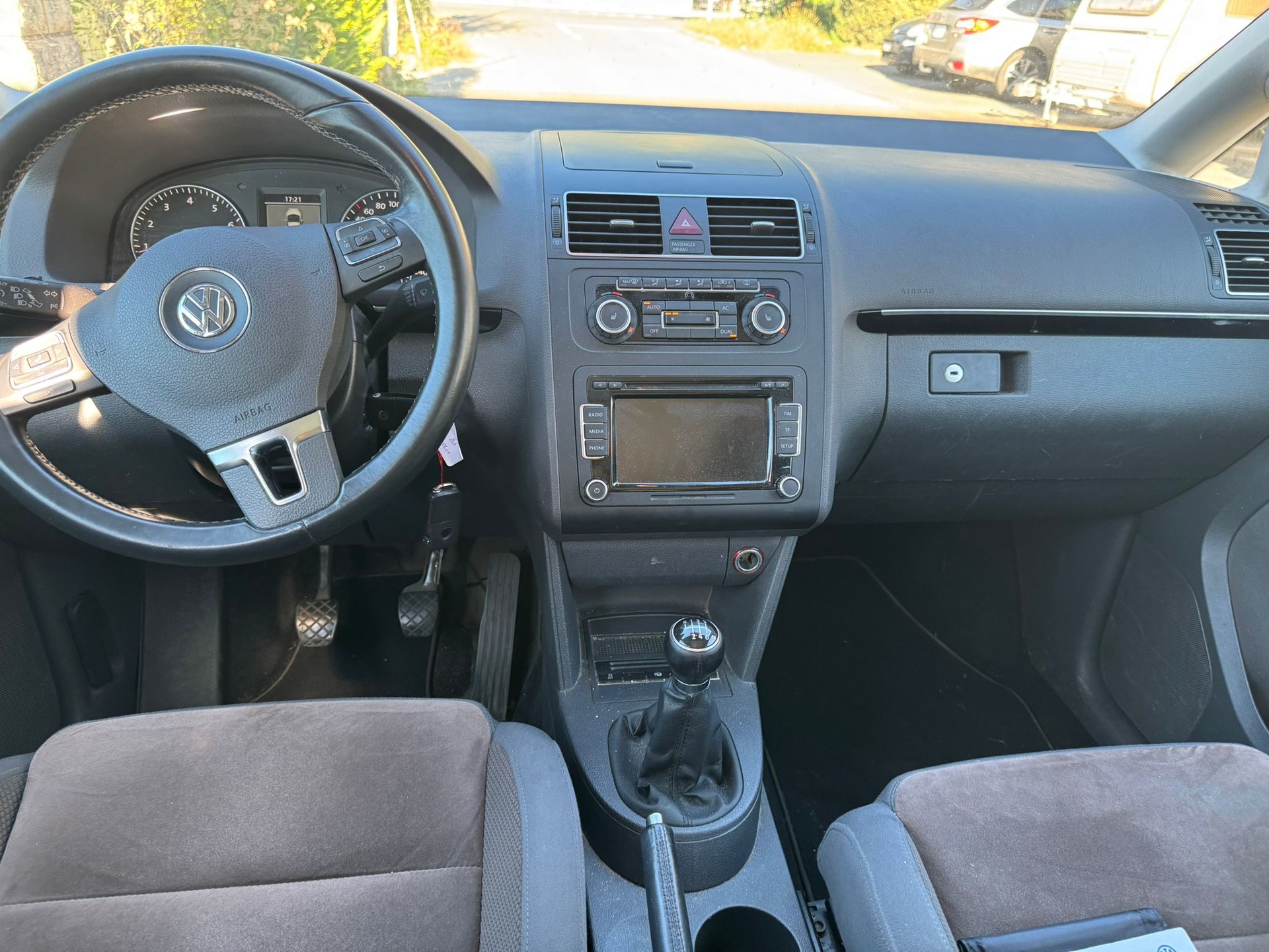 VW Touran 1.4 TSI Highline-image-5
