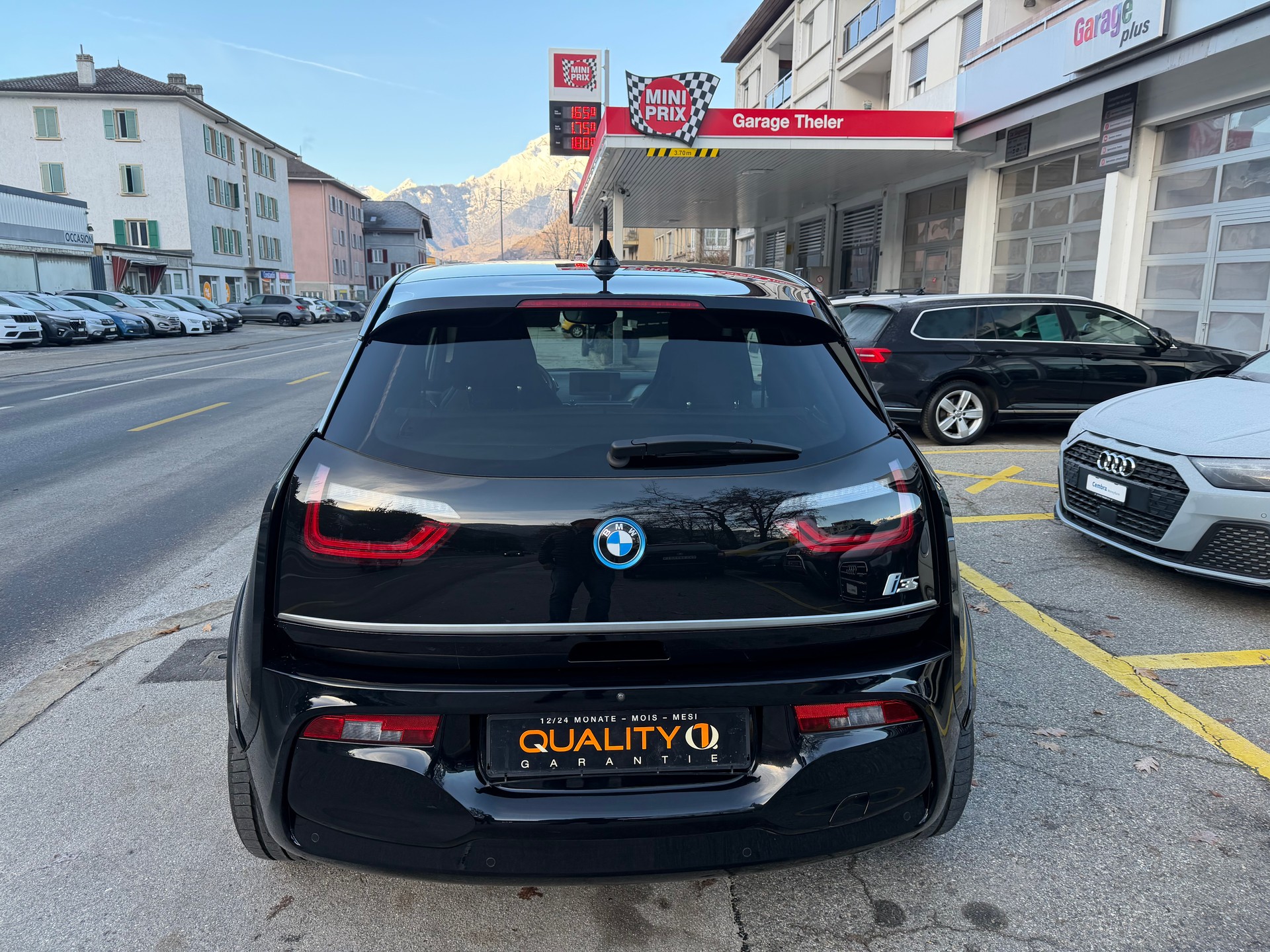 BMW i3s (120Ah) Fleet Edition-showroom-element-1