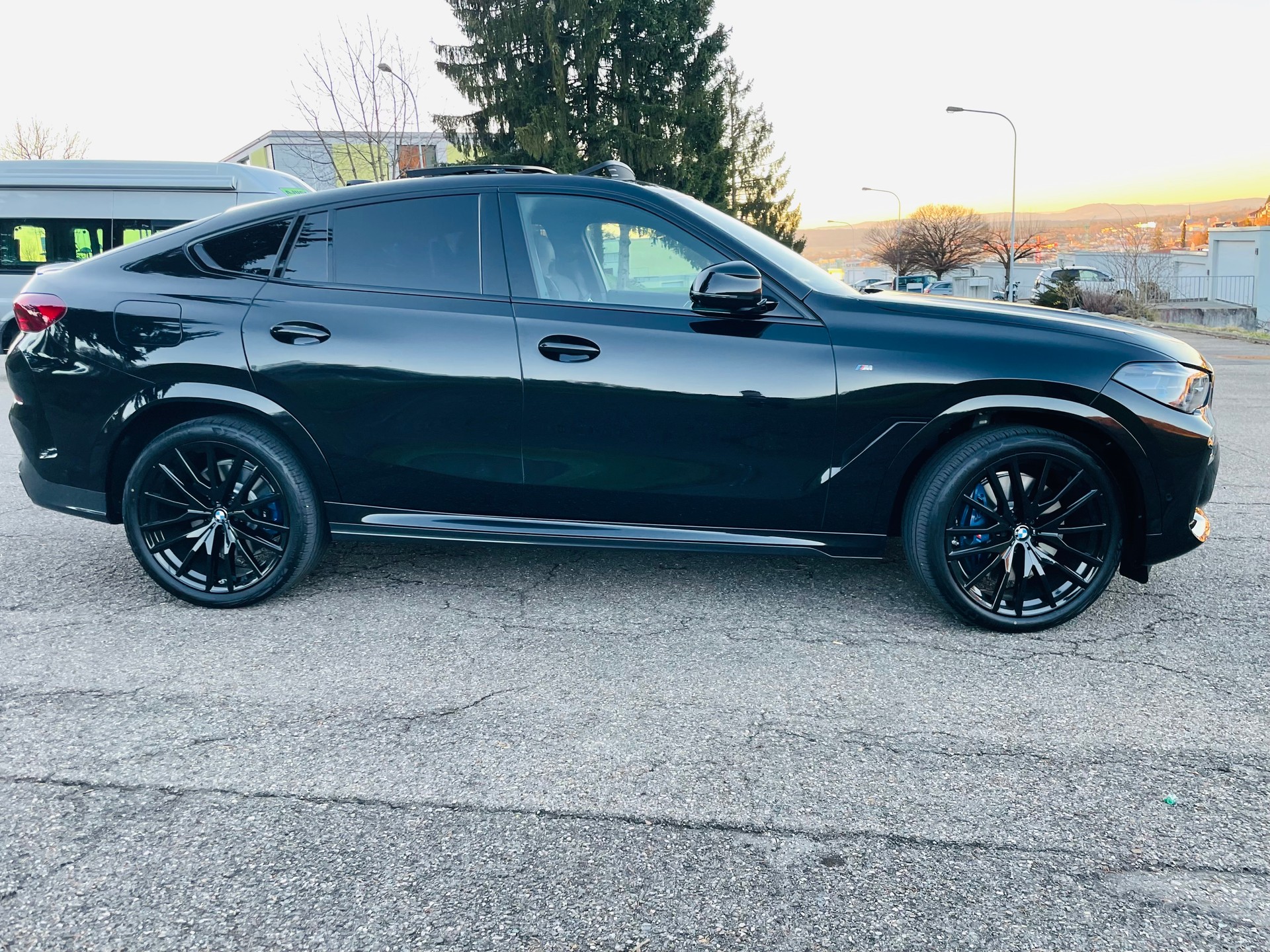 BMW X6 xDrive 48V 40d Steptronic M Sport-image-2
