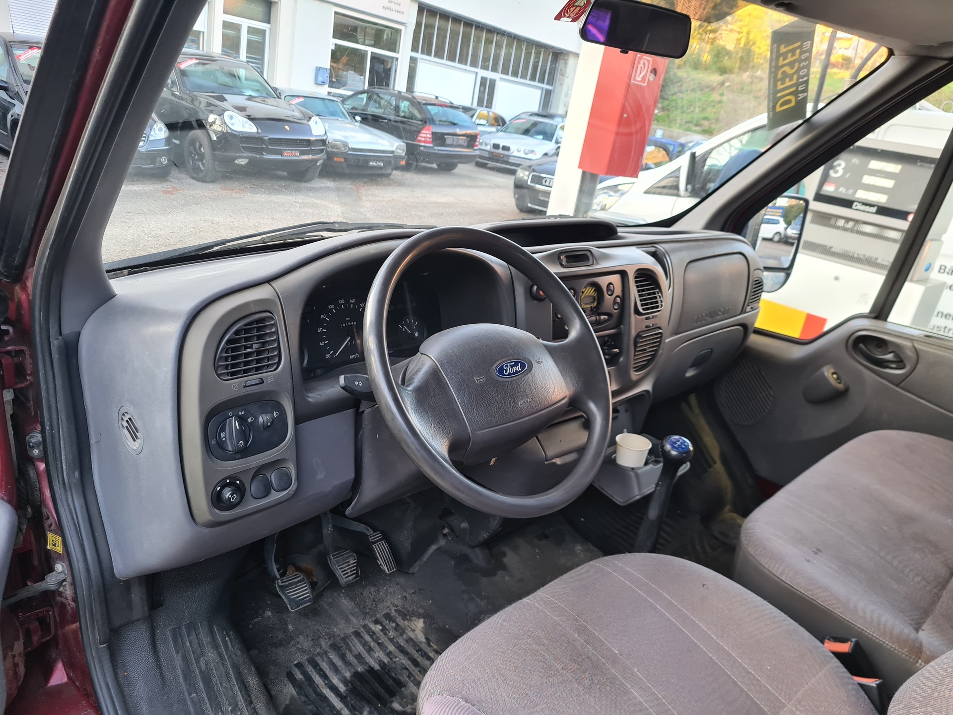 FORD Transit 2.4-image-8