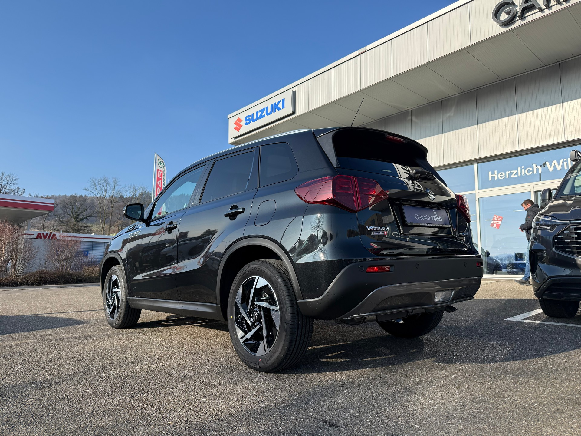 SUZUKI Vitara 1.4 Boosterjet Sakura Top 4x4 Hybrid Automatic-showroom-element-3
